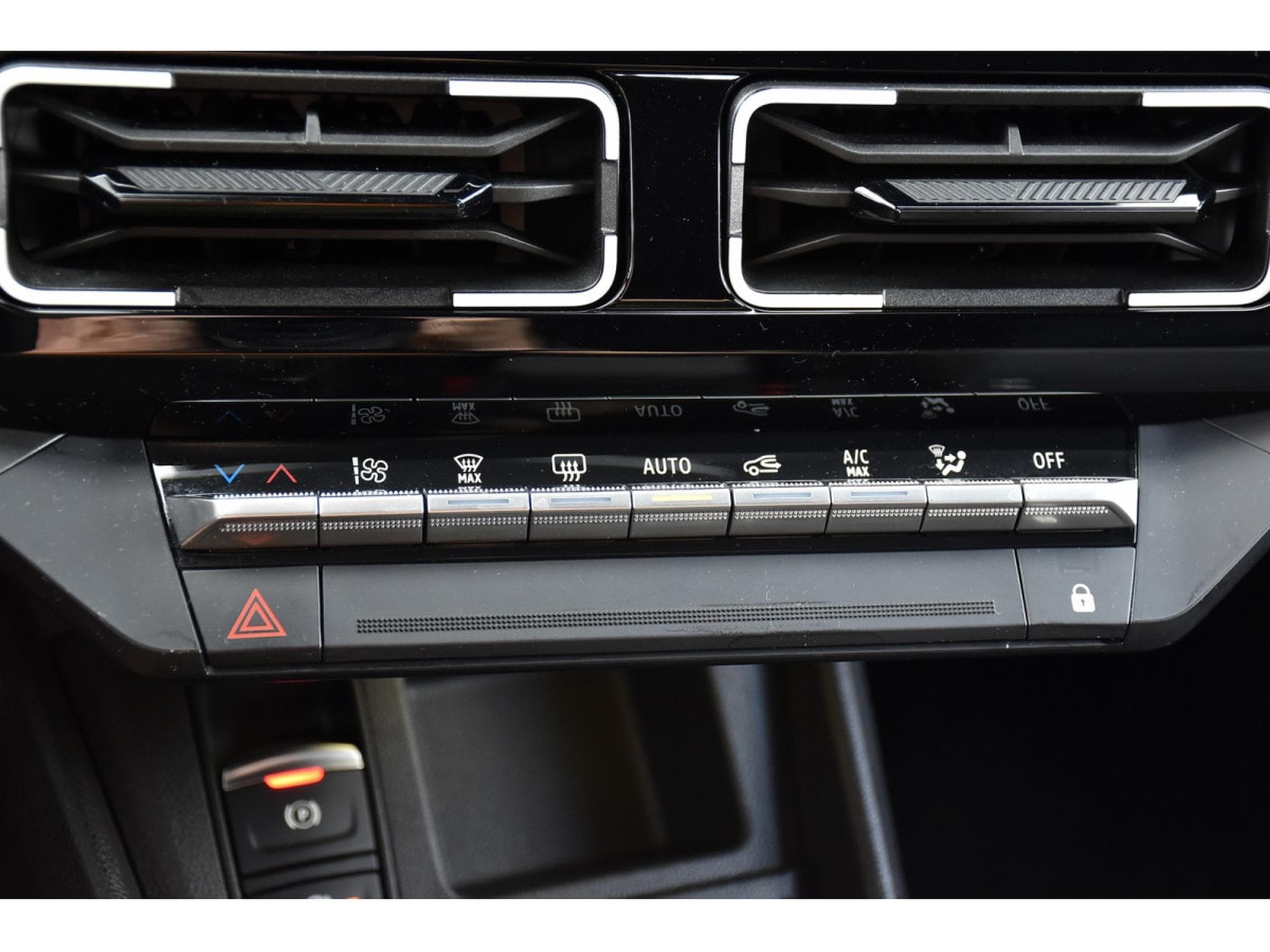 Renault R5 E-TECH 150cv Techno Comfort 52 kWh PACK HIVER 1° MAIN (2025) - Photo 19