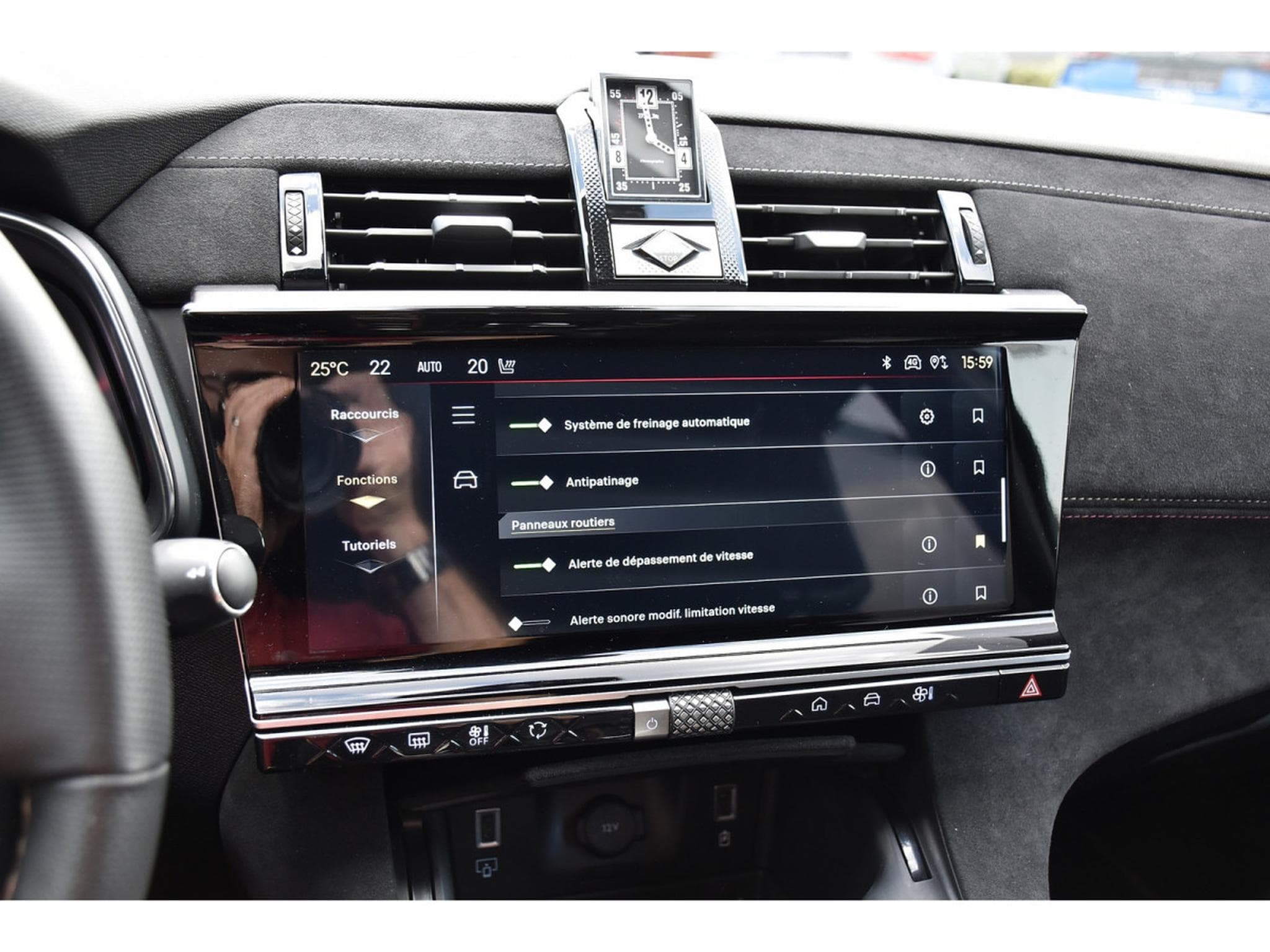 DS Automobiles DS7 1.5 HDI Performance Line EAT8 MEMO ACC SIDE CAM360 (2025) - Photo 13