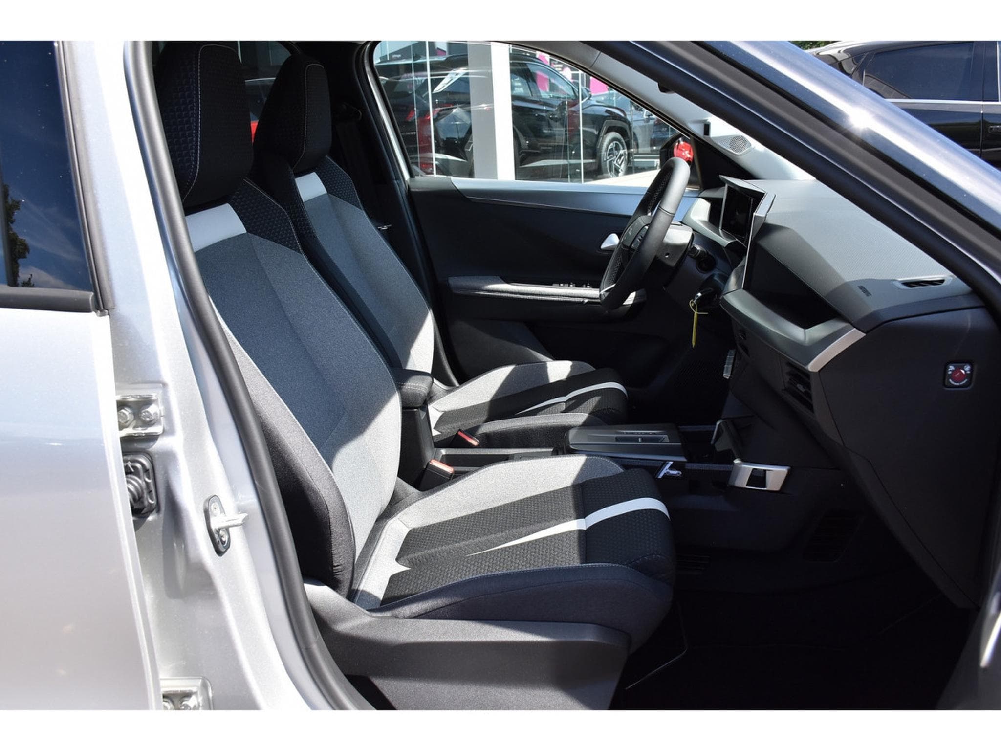 Opel Frontera 1.2 Turbo Hybrid GS e-DCT6 7 Pl. SG CHFF GPS SIDE CAM NEUF (2026) - Photo 7