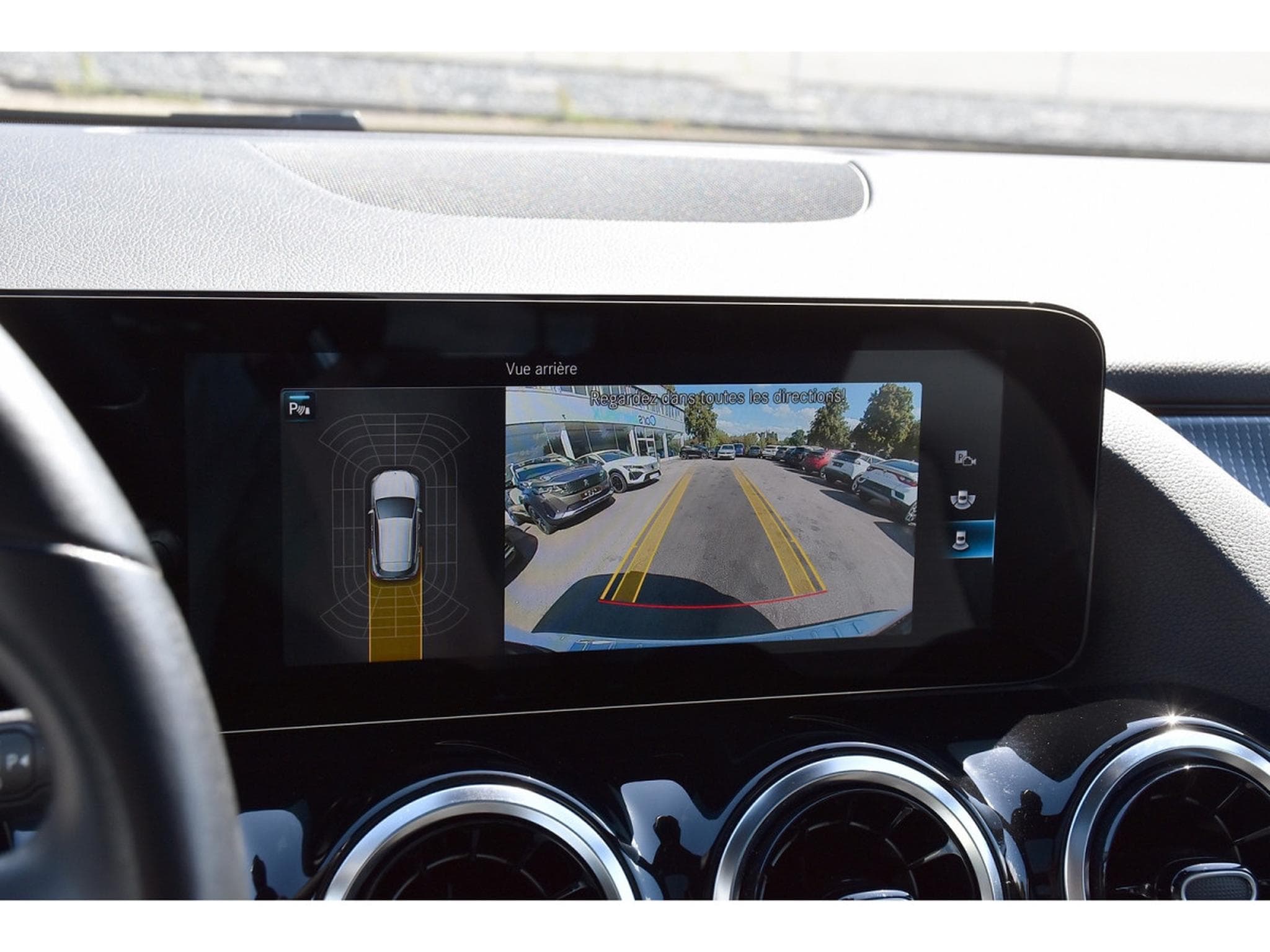 Mercedes GLA 200 Progressive 7G-Tronic PANO GPS CAM LANE (2020) - Photo 16