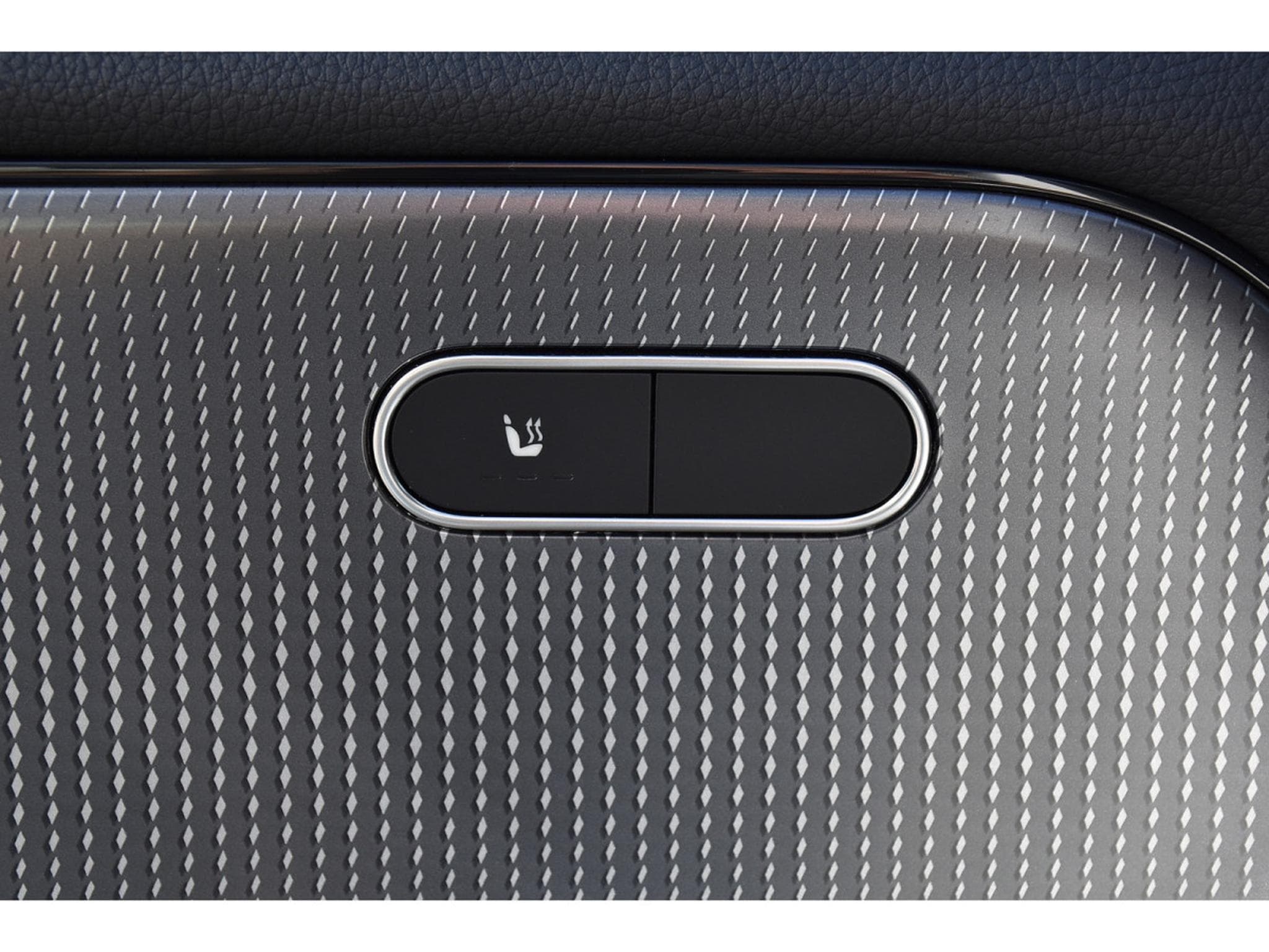 Mercedes GLA 200 Progressive 7G-Tronic PANO GPS CAM LANE (2020) - Photo 21