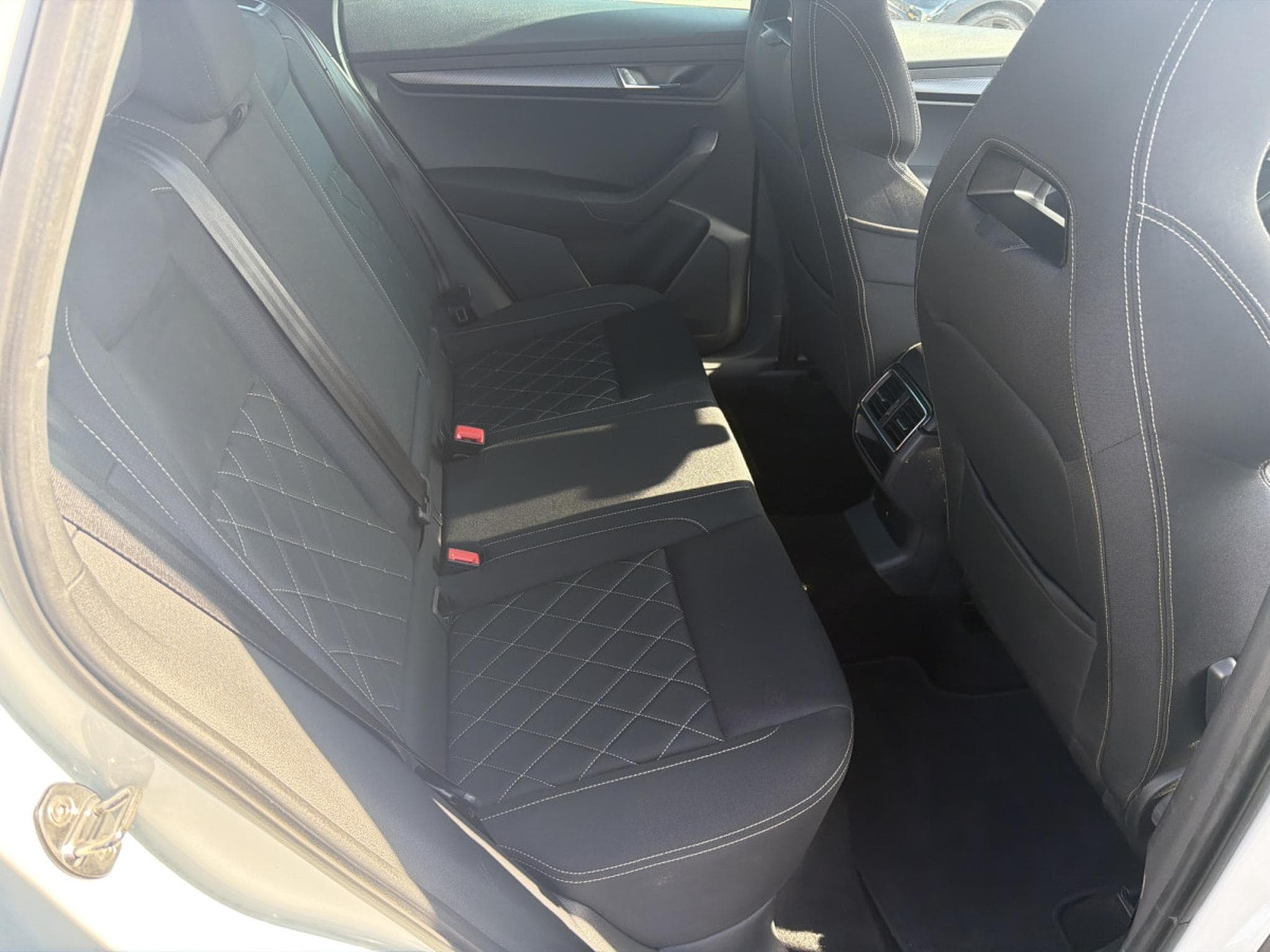 Skoda Karoq 2.0 TSI 4x4 190CV SPORTLINE DSG (2019) - Photo 11