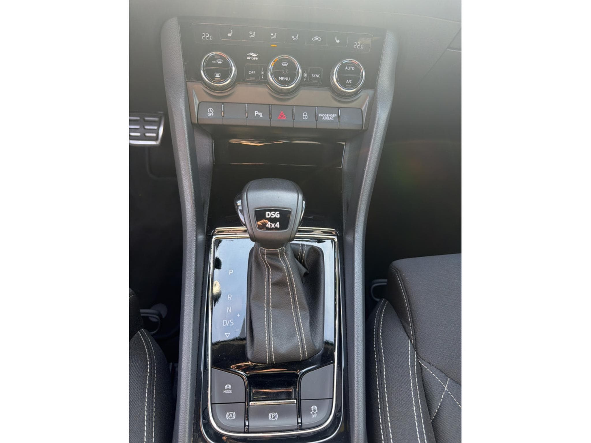 Skoda Karoq 2.0 TSI 4x4 190CV SPORTLINE DSG (2019) - Photo 19