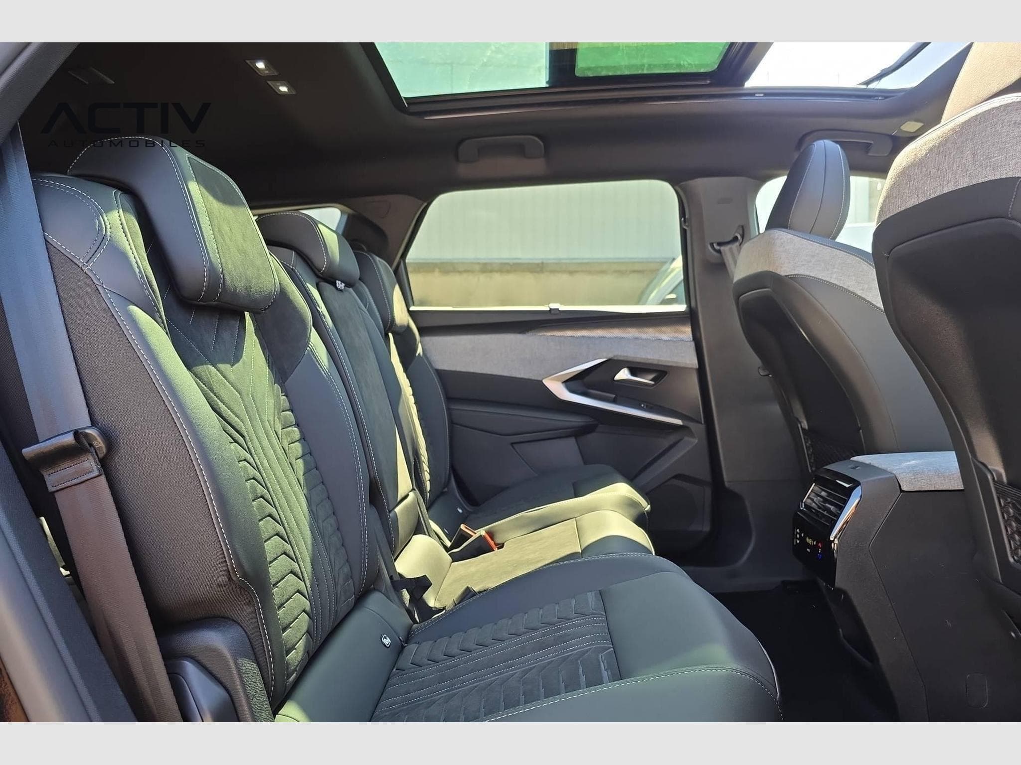 Peugeot 5008 Hybrid 145 e-DCS6 GT (2026) - Photo 10