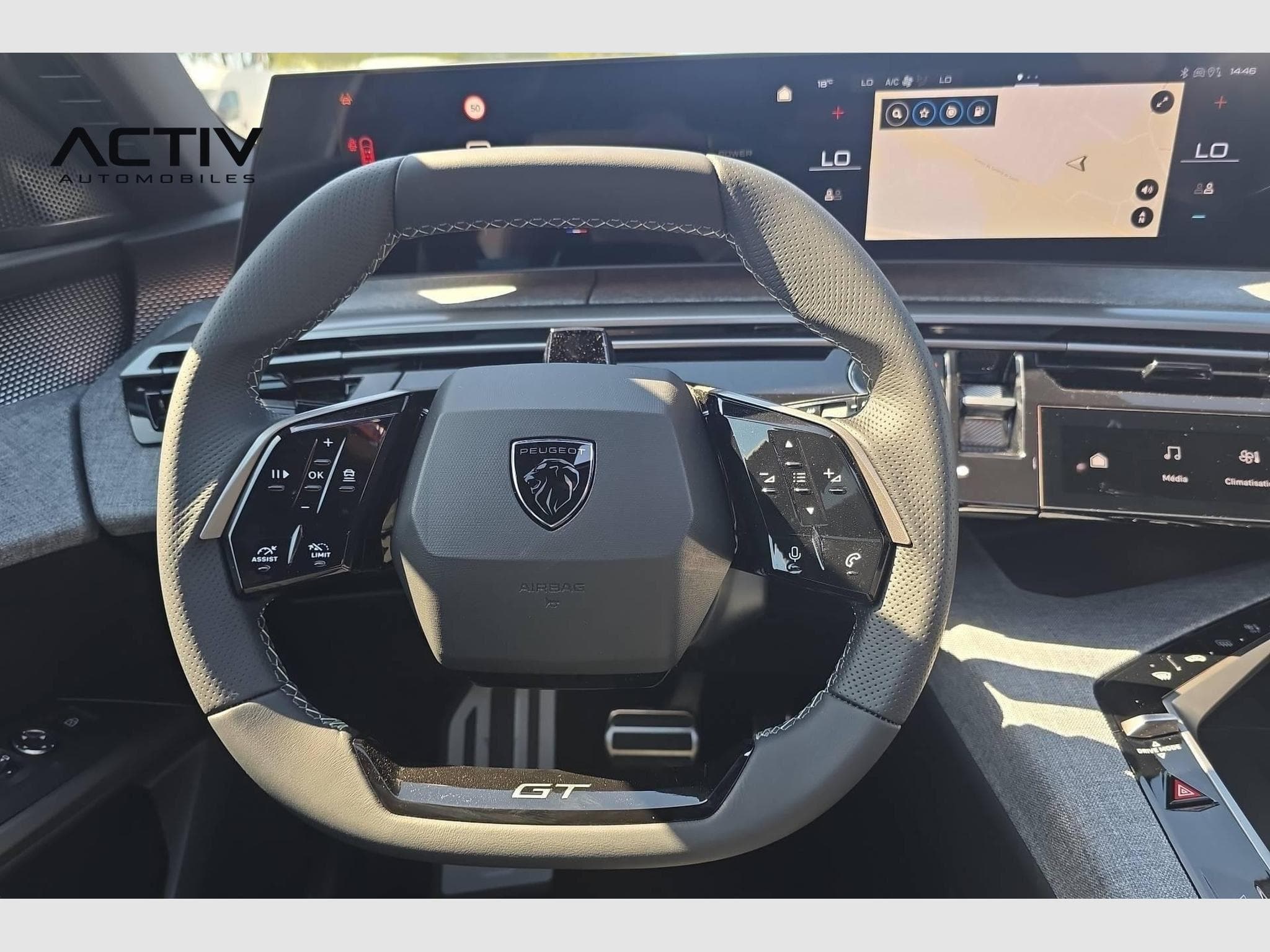 Peugeot 5008 Hybrid 145 e-DCS6 GT (2026) - Photo 14