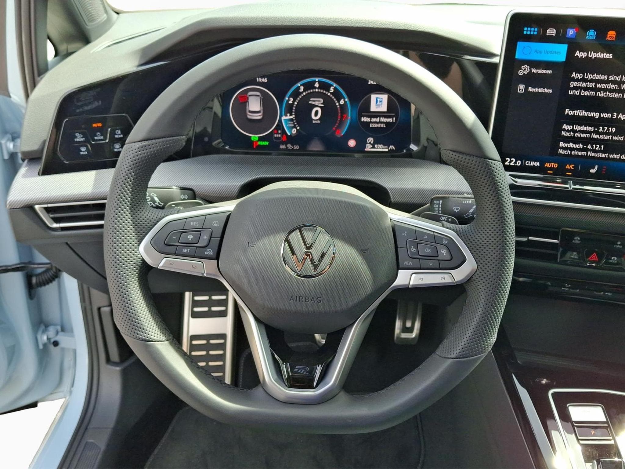 VW Golf R-Line (2026) - Photo 11