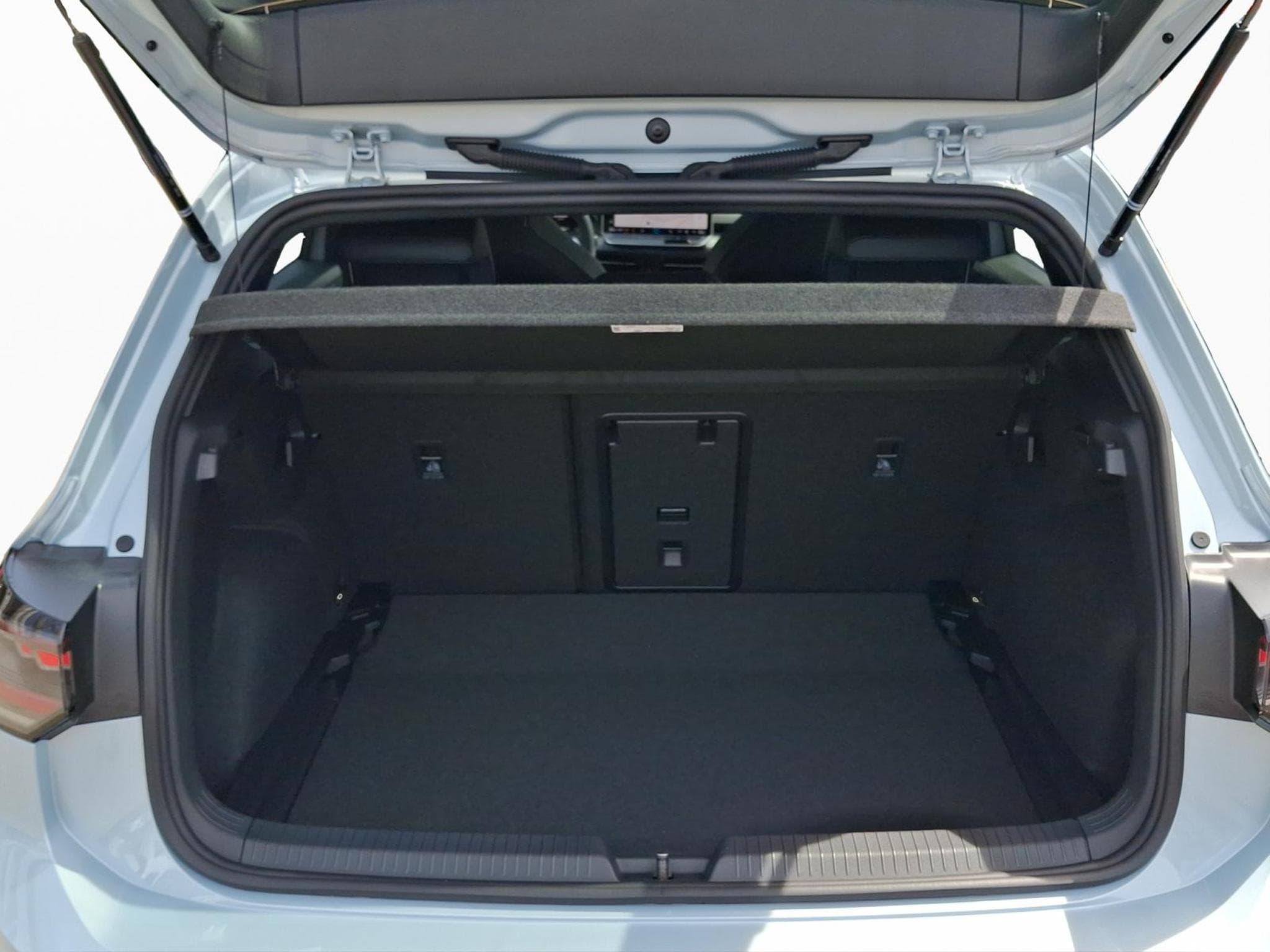 VW Golf R-Line (2026) - Photo 19