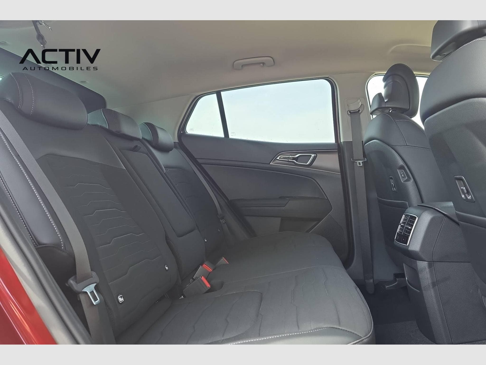 Kia SPORTAGE Hybride 239 ch BVA6 Active (2026) - Photo 5