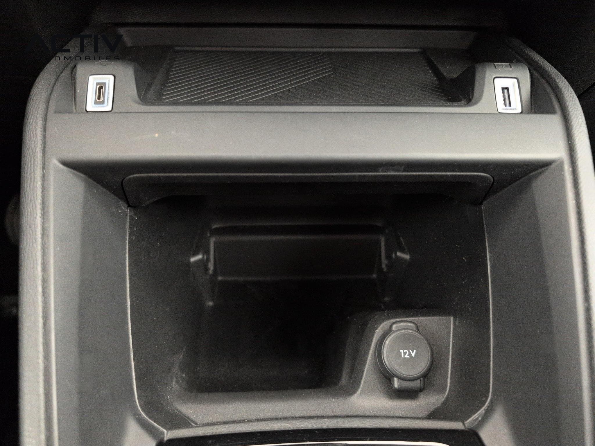 Citroën C4 Hybride 110 ch e-DCS6 You (2025) - Photo 19