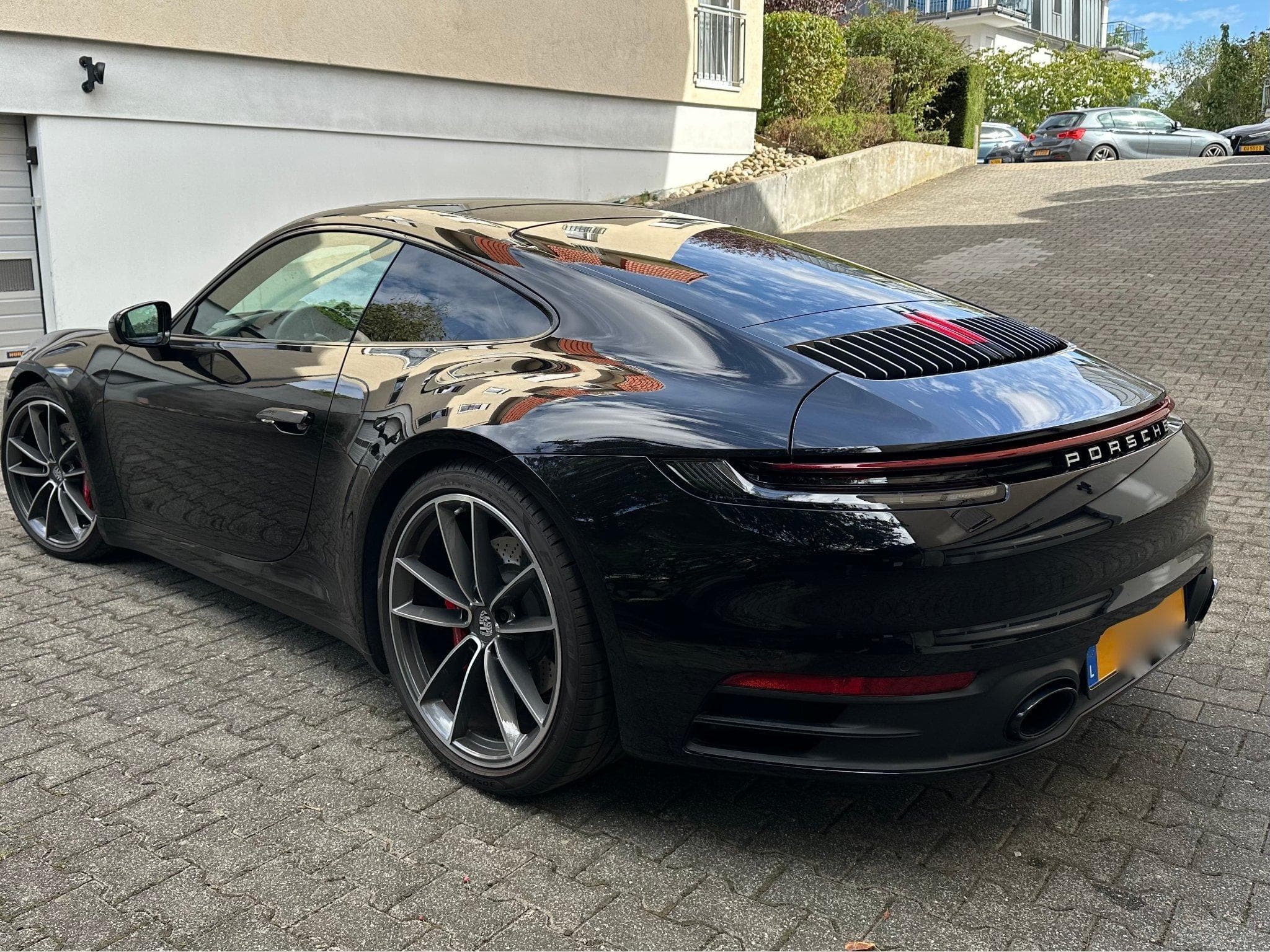 Porsche 992 Carrera 4S (2023) - Photo 2