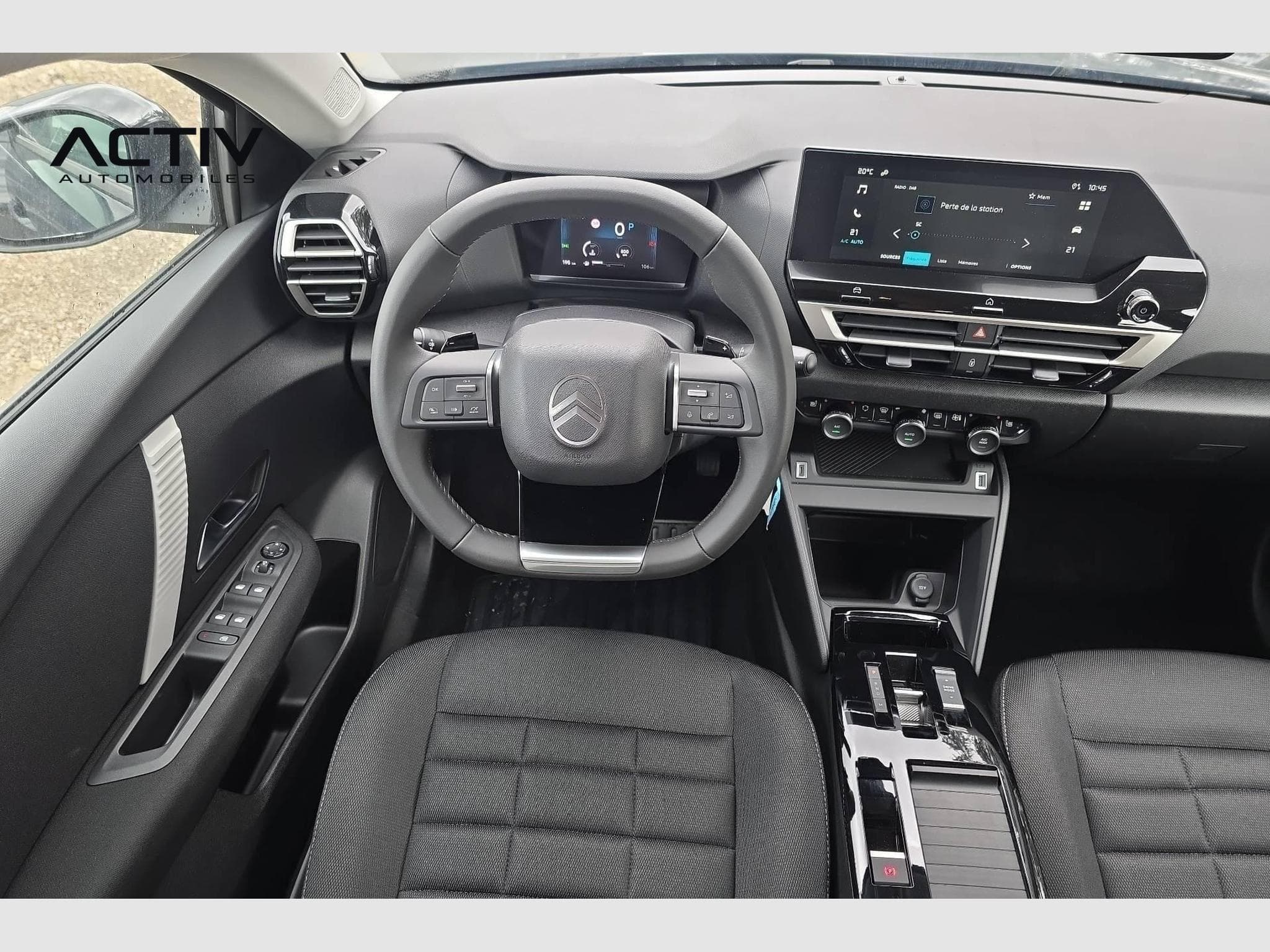 Citroën C4 PureTech 130 EAT8 Plus (2025) - Photo 13