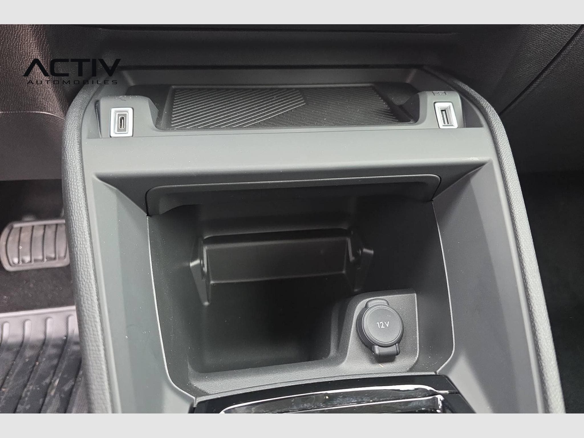 Citroën C4 PureTech 130 EAT8 Plus (2025) - Photo 18