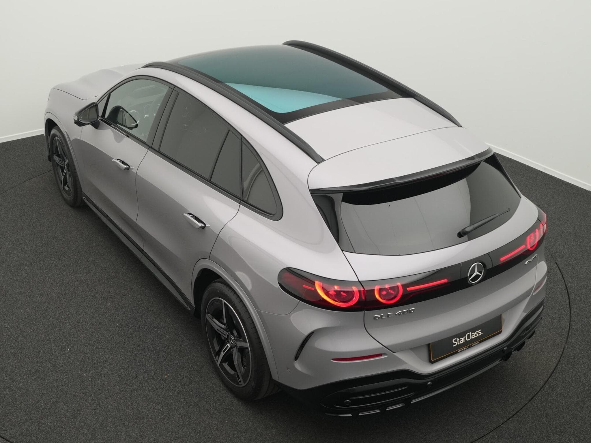 Mercedes GLC 400 4MATIC with EQ Te Digital+Pano+360°+Nigh (2026) - Foto 13