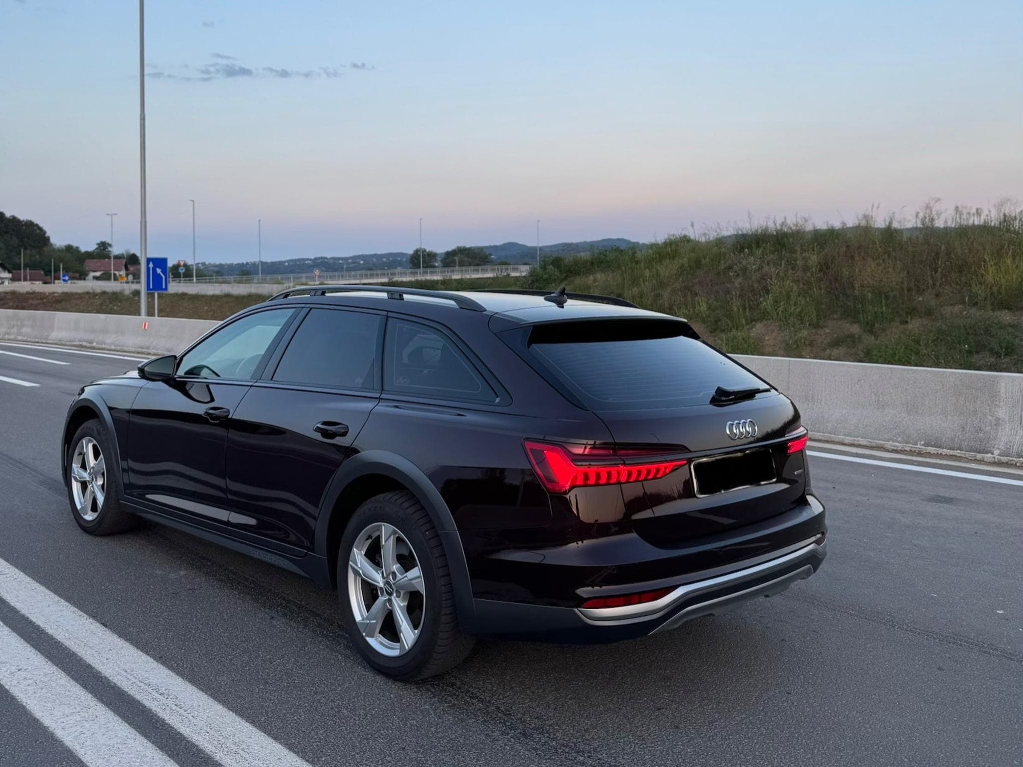 Audi A6 Allroad 45 TDi (2019) - Foto 2