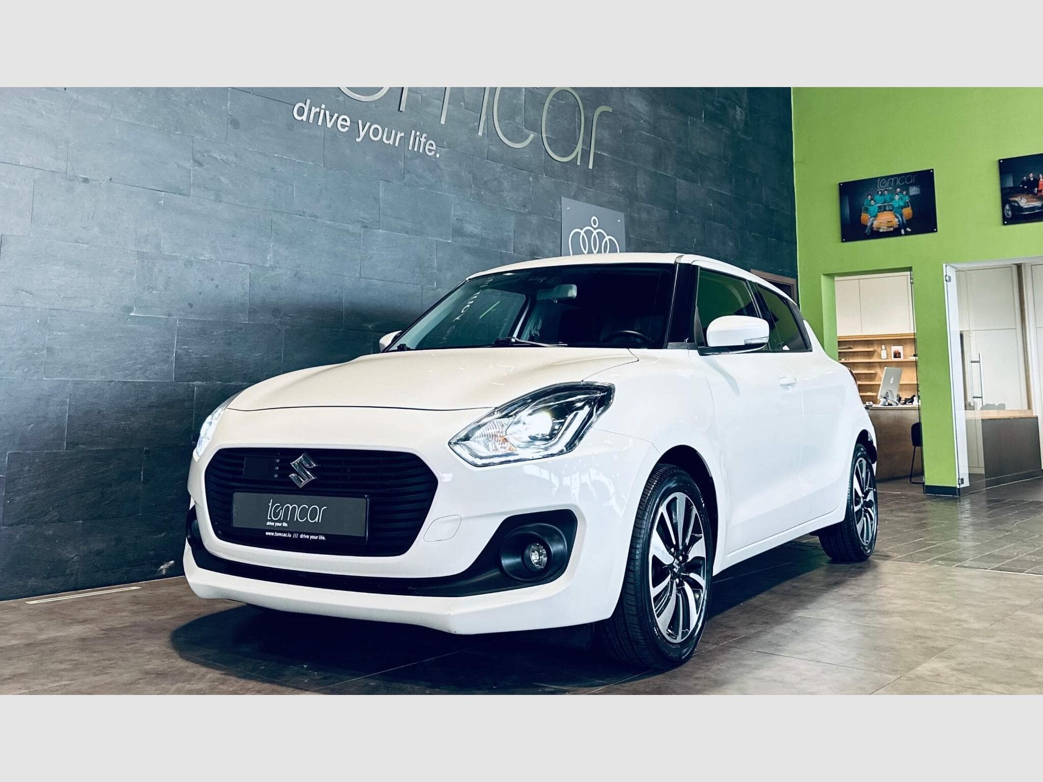Suzuki Swift SWIFT COMFORT DUALJET MILD-HYBRID (2019) - Photo 2