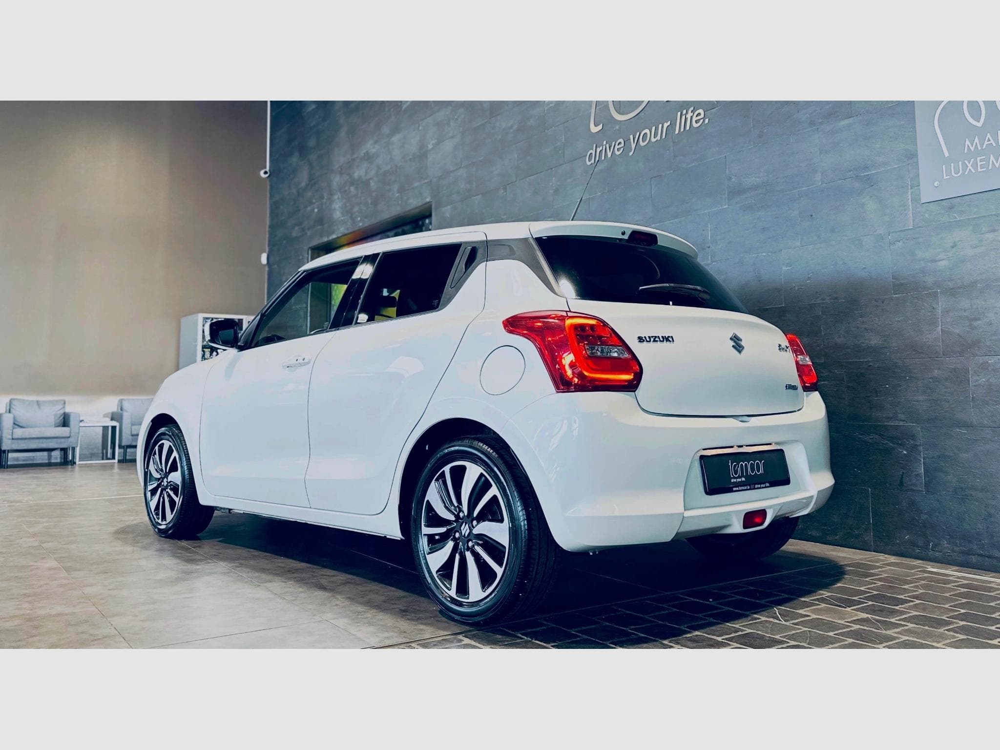 Suzuki Swift SWIFT COMFORT DUALJET MILD-HYBRID (2019) - Photo 4