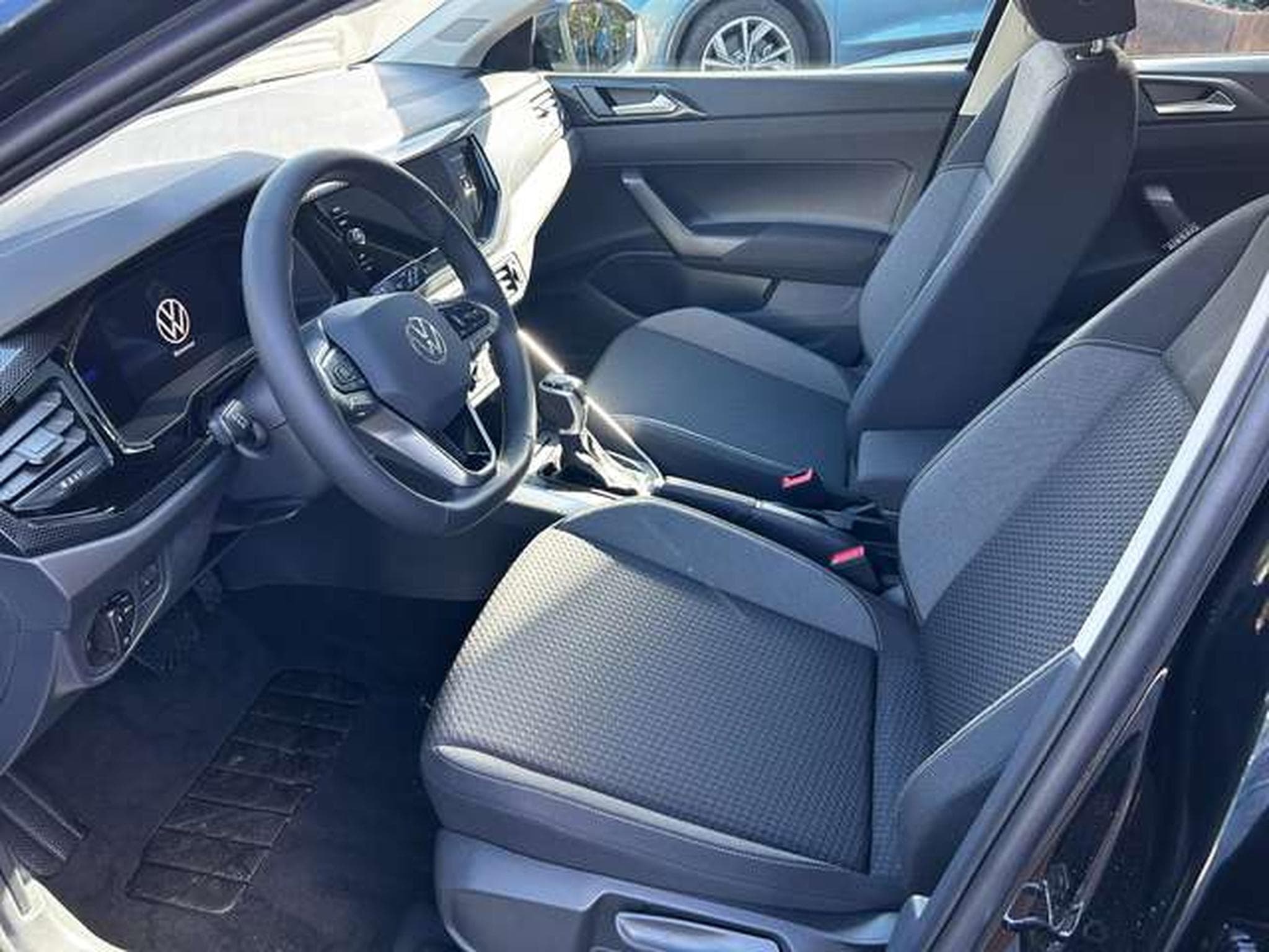 VW Taigo 1.0 TSI 115 CV ESSENCE (2026) - Photo 3