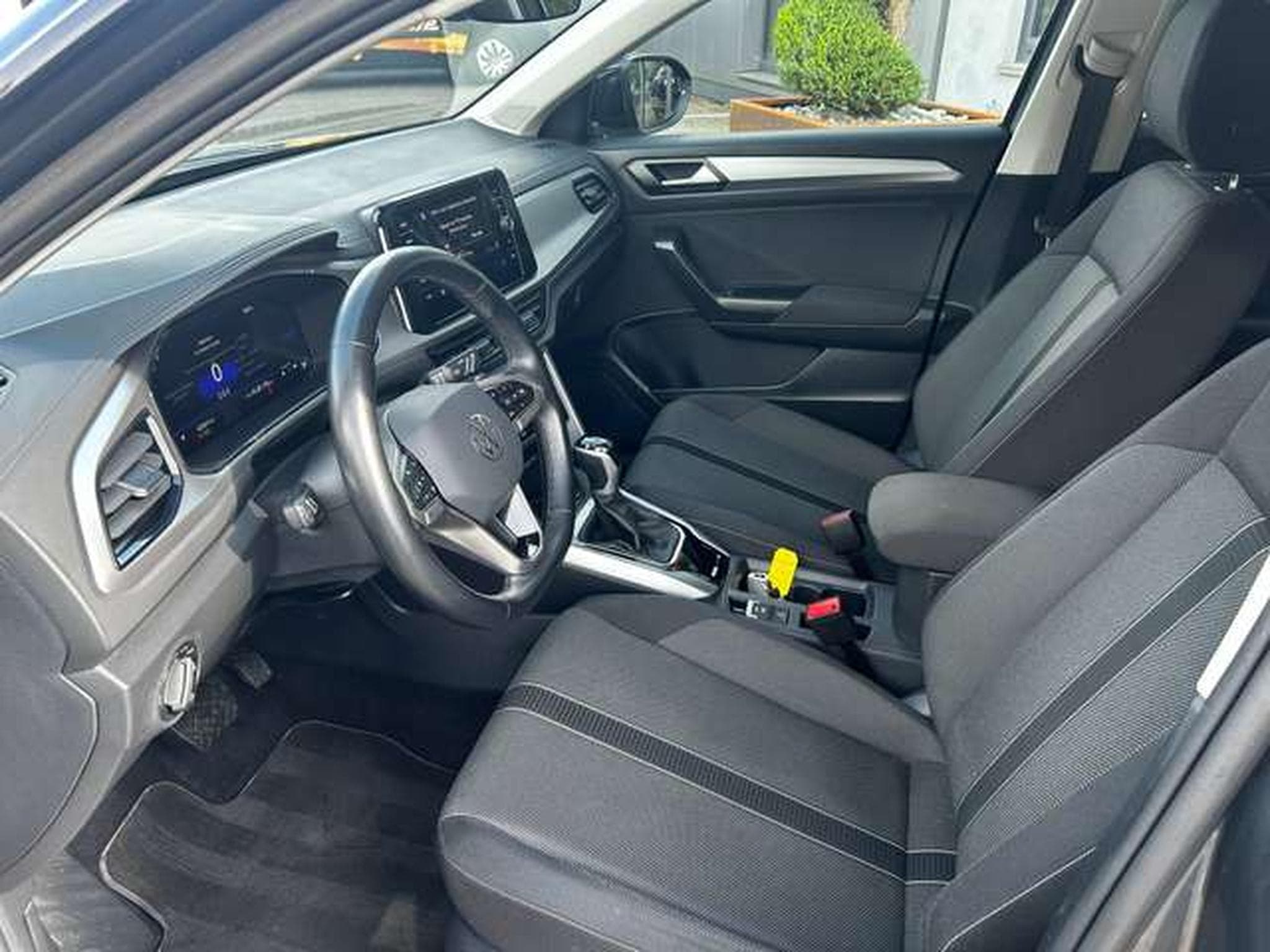 VW T-Roc 2.0 TDi 150 CV DSG7 LIFE (2025) - Photo 3
