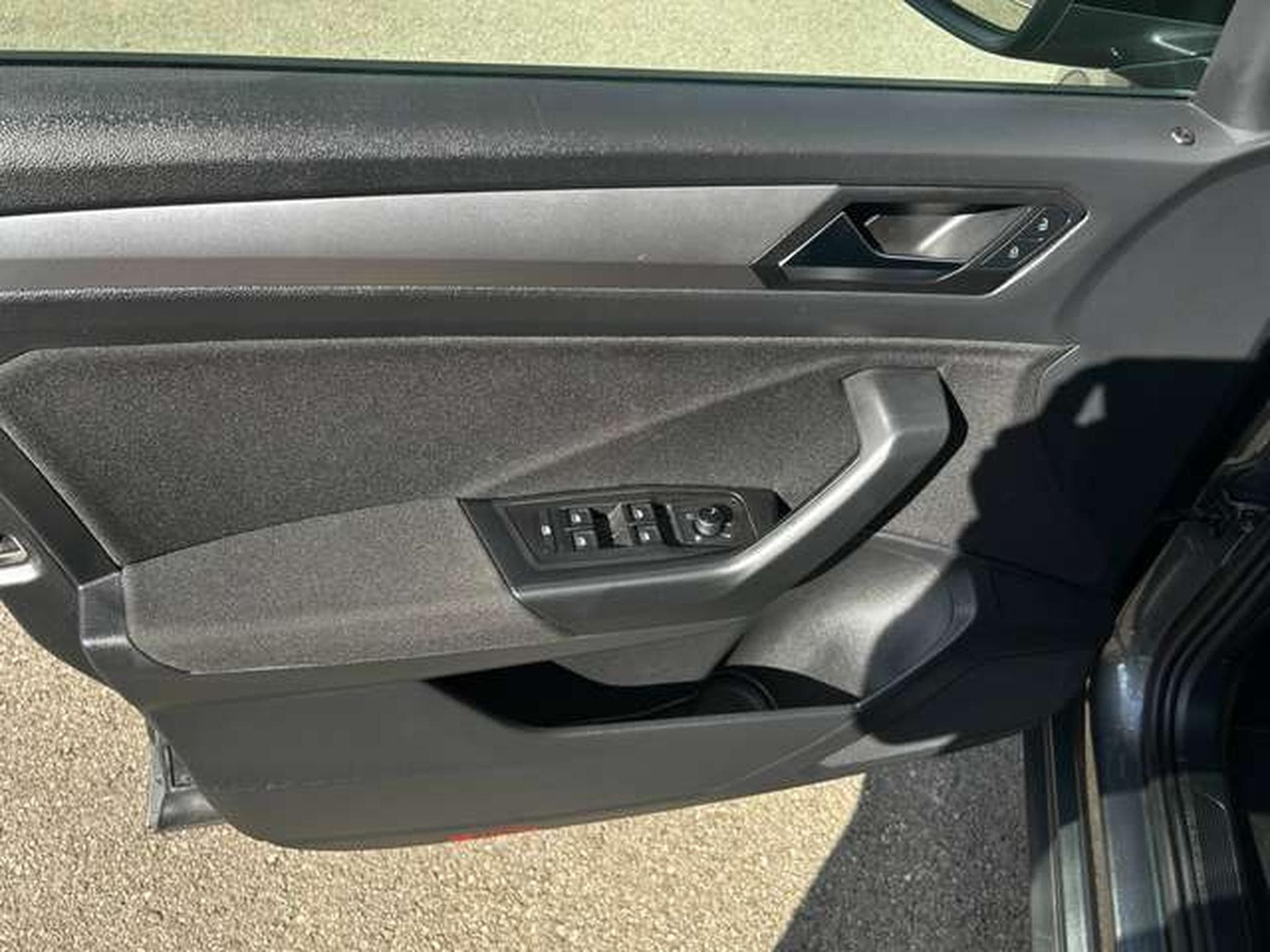 VW T-Roc 2.0 TDi 150 CV DSG7 LIFE (2025) - Photo 7
