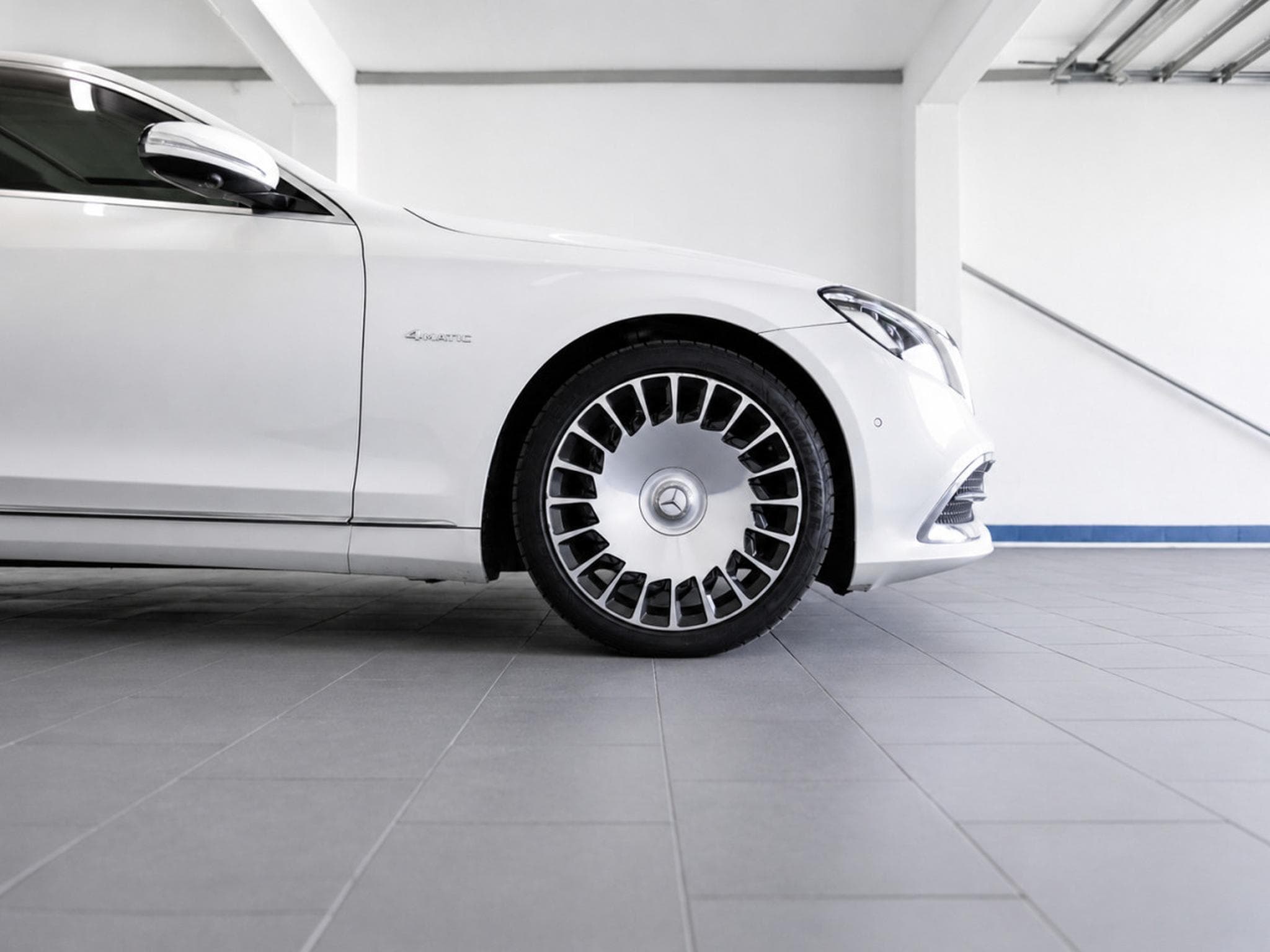 Maybach S560 Limousine 4Matic-PANO/BURMESTER/MASSAGE/DVD/Voll (2018) - Photo 9