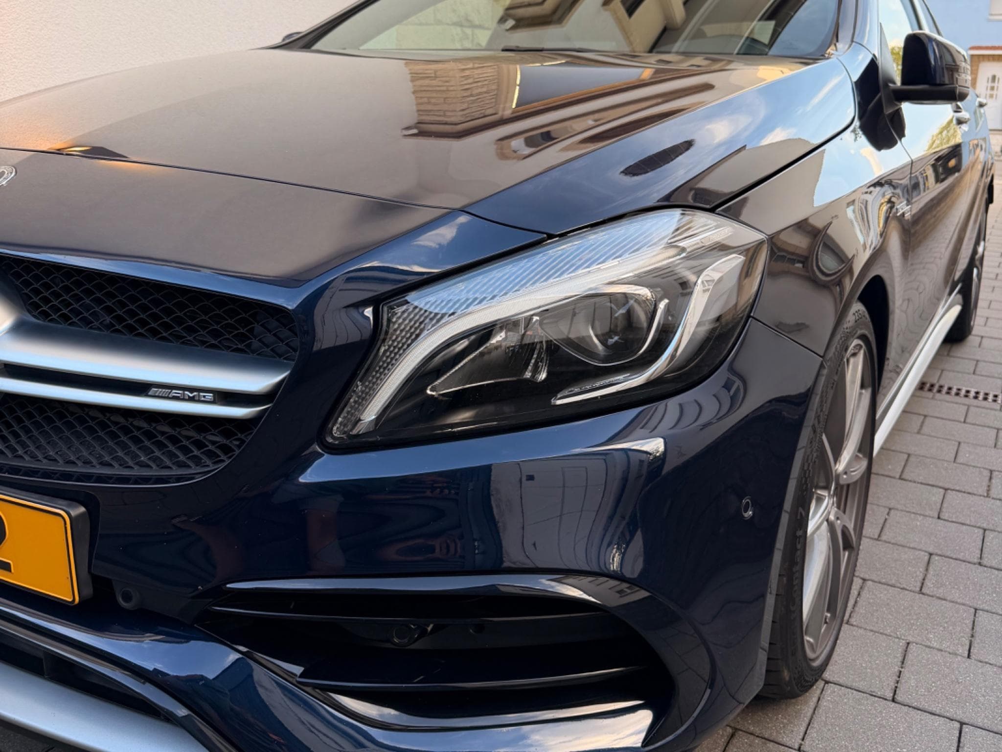 Mercedes A 45 AMG (2017) - Photo 2