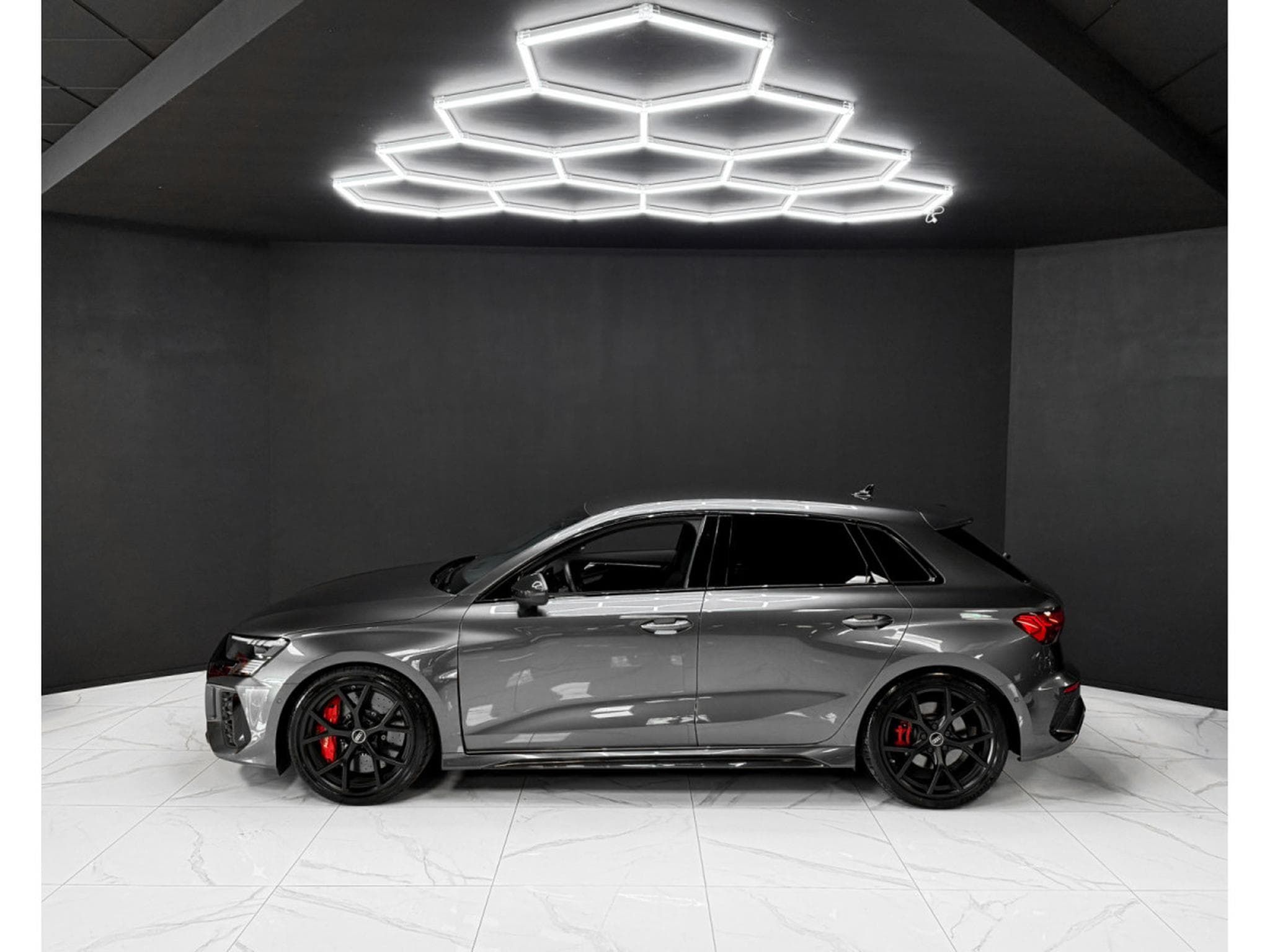 Audi RS3 SPORTBACK / B&O / CERAMIC / CAM / VALCONA (2022) - Photo 2