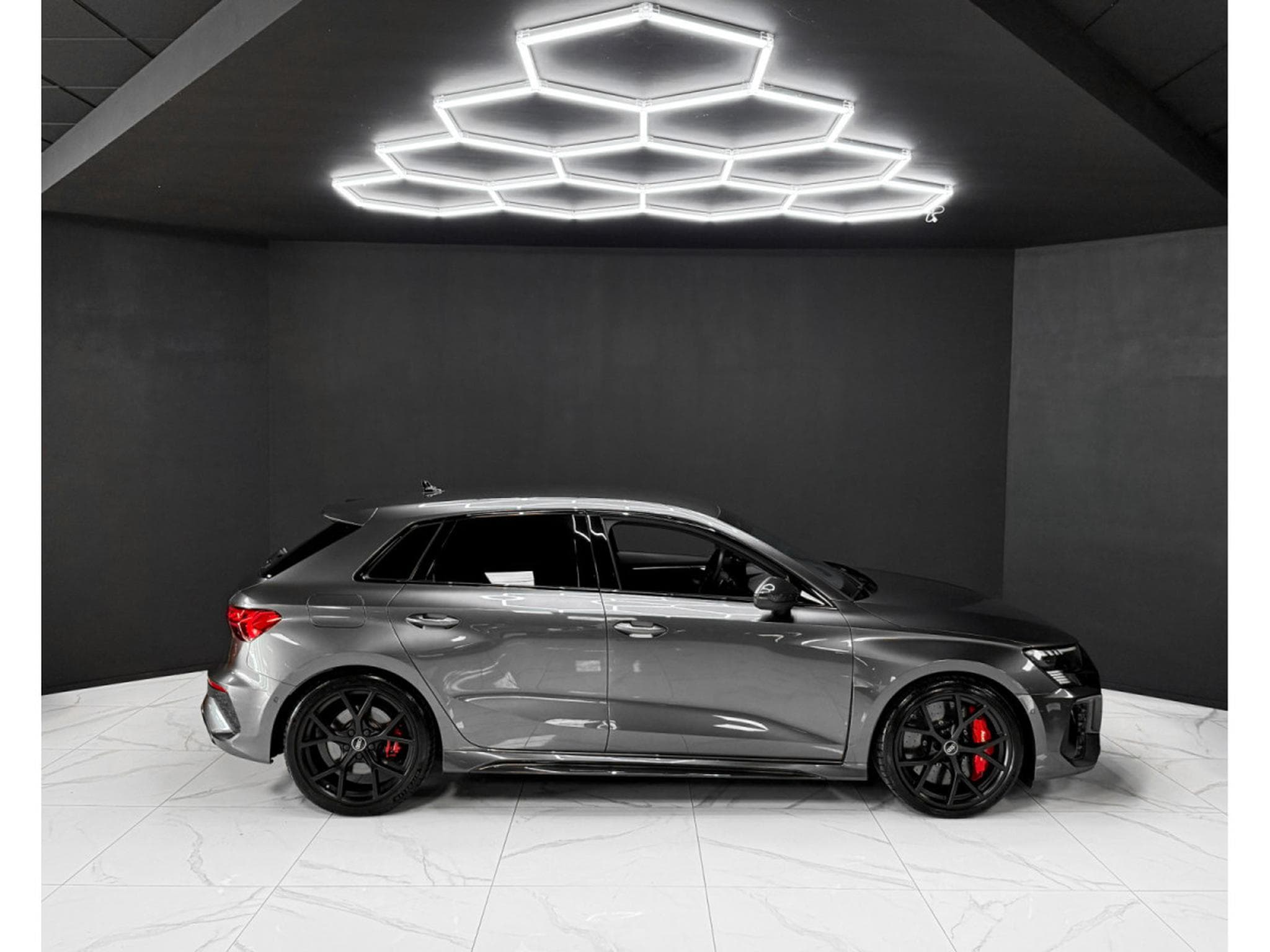 Audi RS3 SPORTBACK / B&O / CERAMIC / CAM / VALCONA (2022) - Photo 6