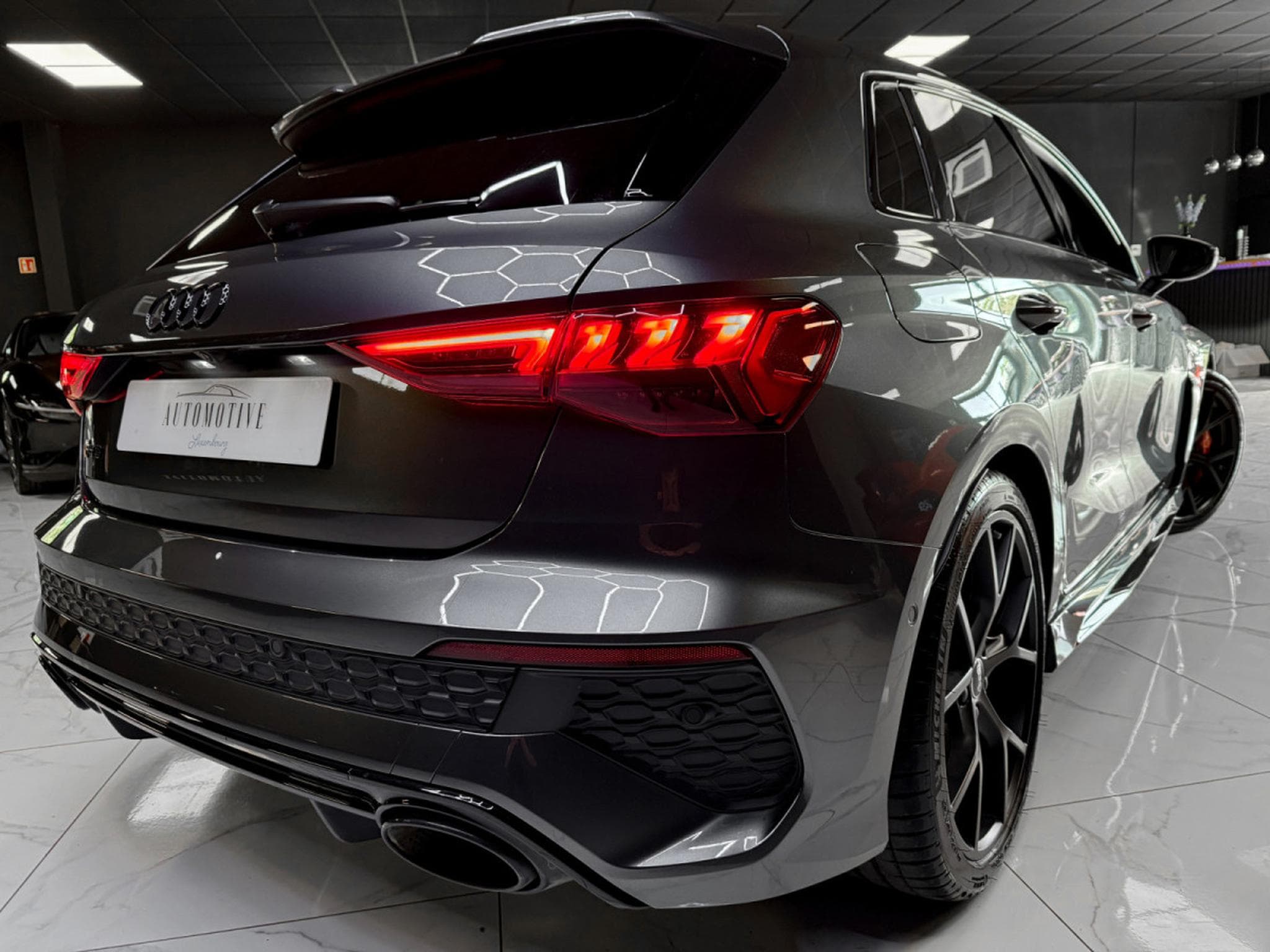 Audi RS3 SPORTBACK / B&O / CERAMIC / CAM / VALCONA (2022) - Photo 10