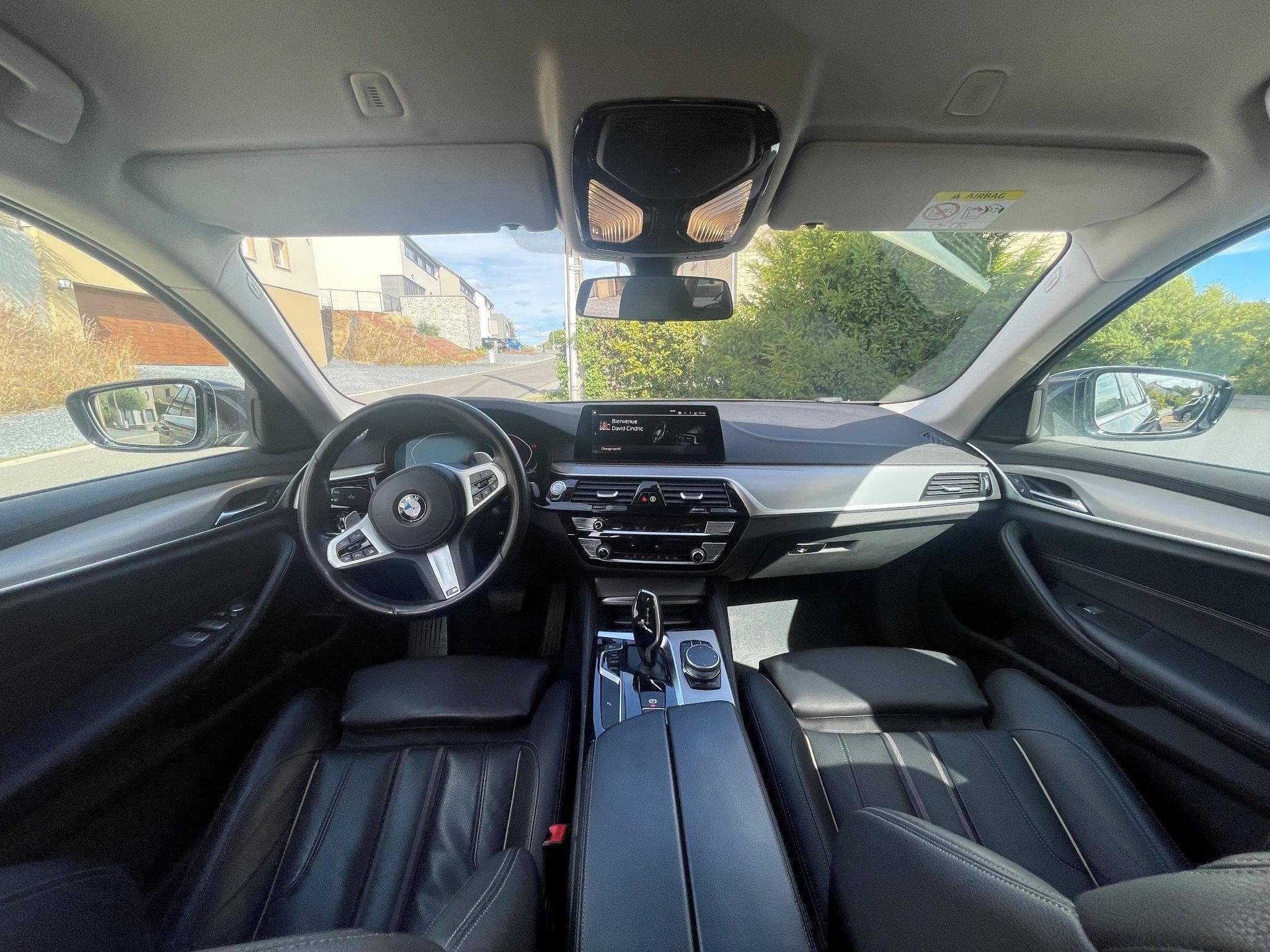 BMW 520 520XD Touring – Luxury Line (2020) - Photo 2