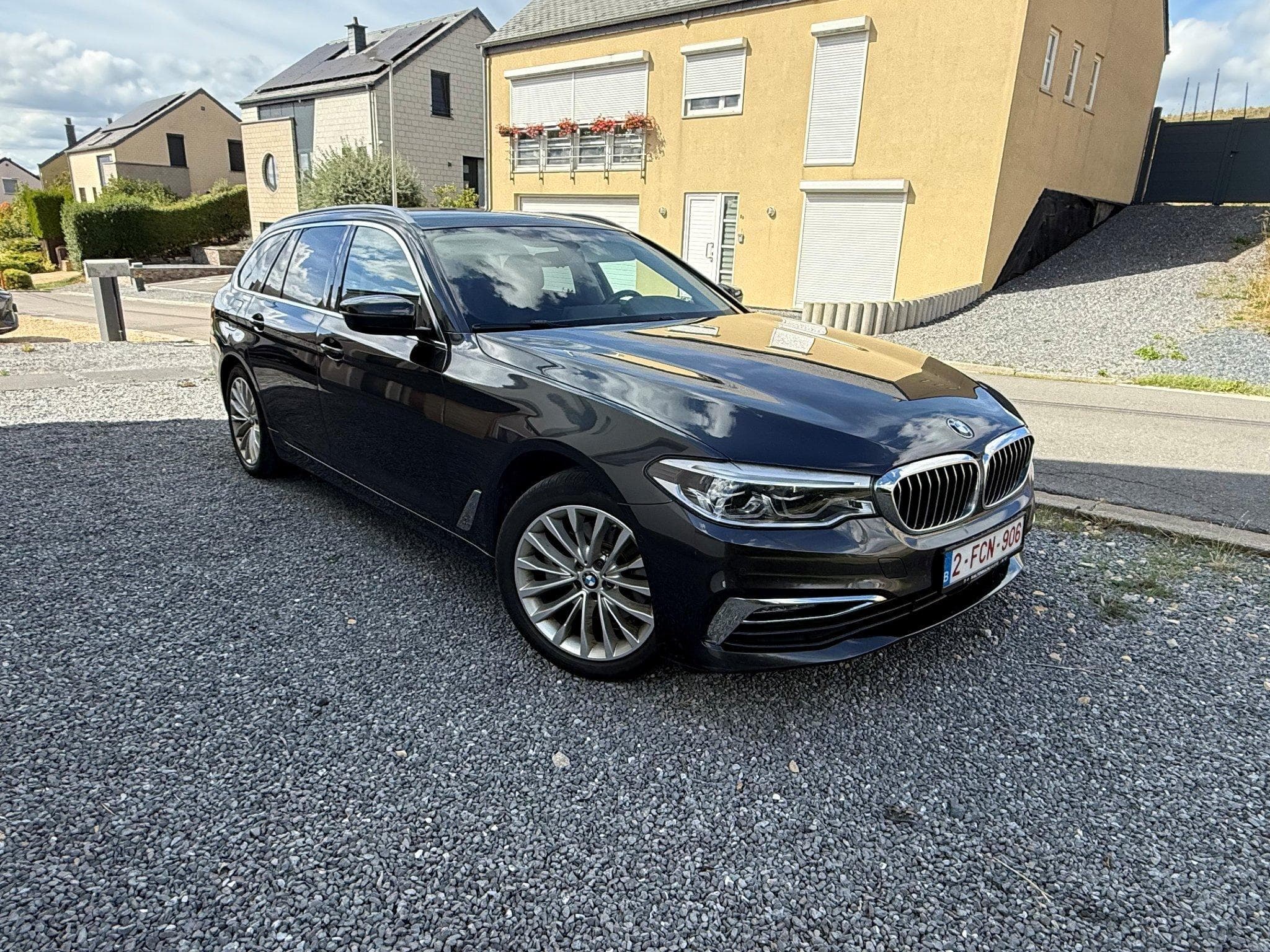 BMW 520 520XD Touring – Luxury Line (2020) - Photo 12