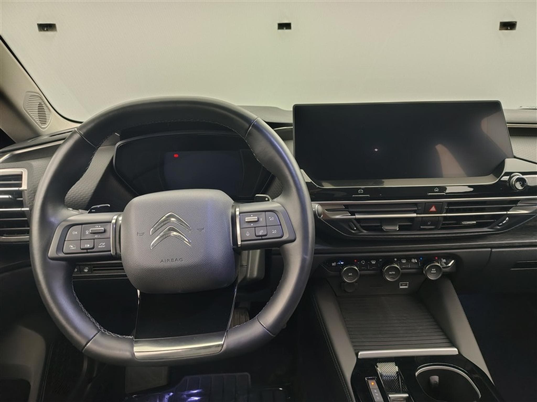 Citroen C5 X 1.2 PureTech 130cv EAT8 Plus NAVI / FULL LED / CUIR / CAMERA (2024) - Foto 9