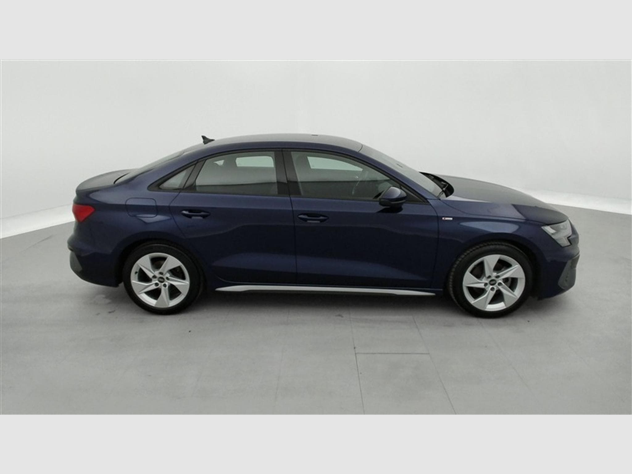 Audi A3 30 TFSI S line NAVI/FULL LED/JA17/PDC (2022) - Foto 22