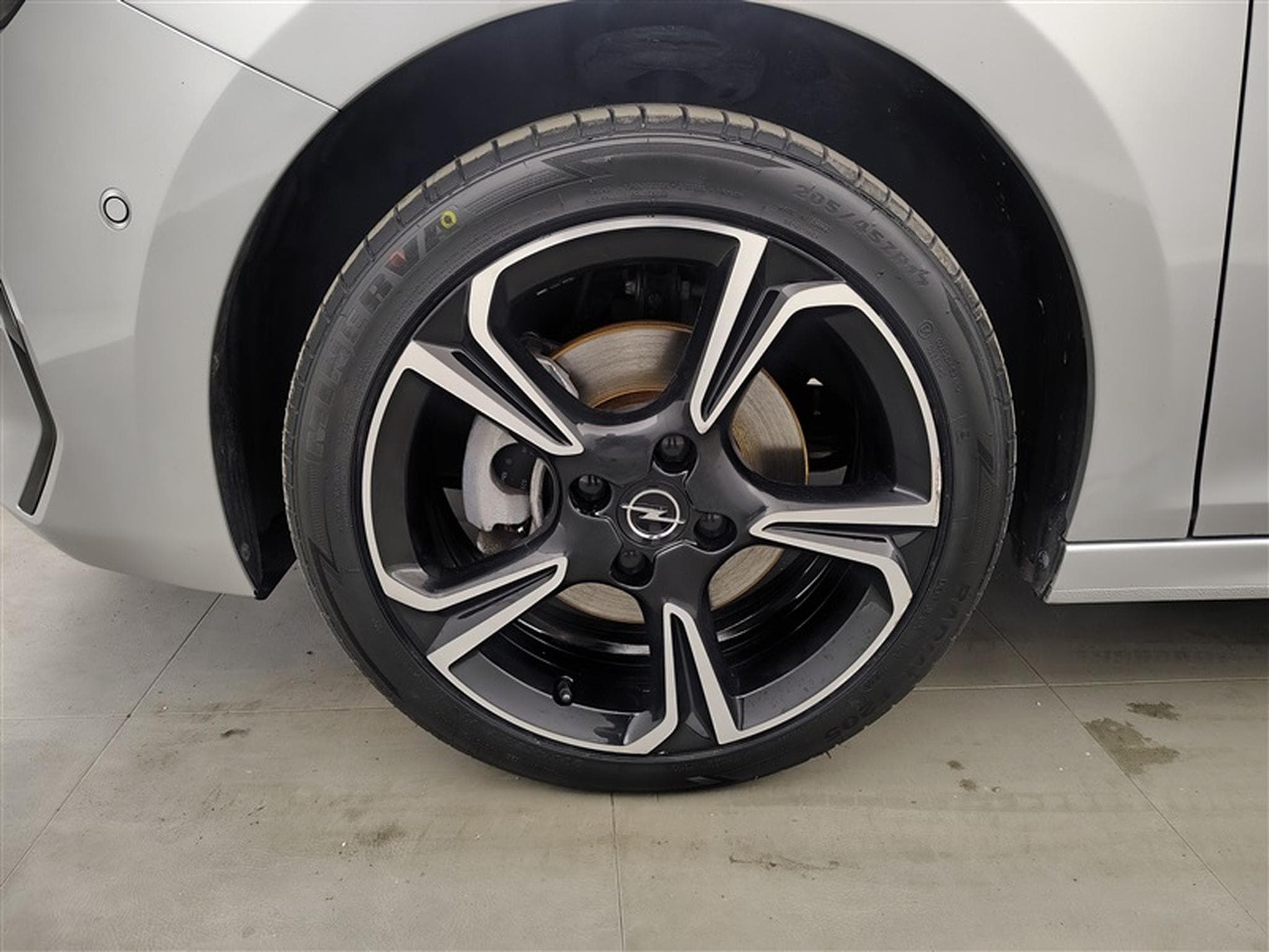 Opel Corsa 1.2 Turbo 100cv GS NAVI / FULL LED / CAMERA / JA 16" (2025) - Foto 5