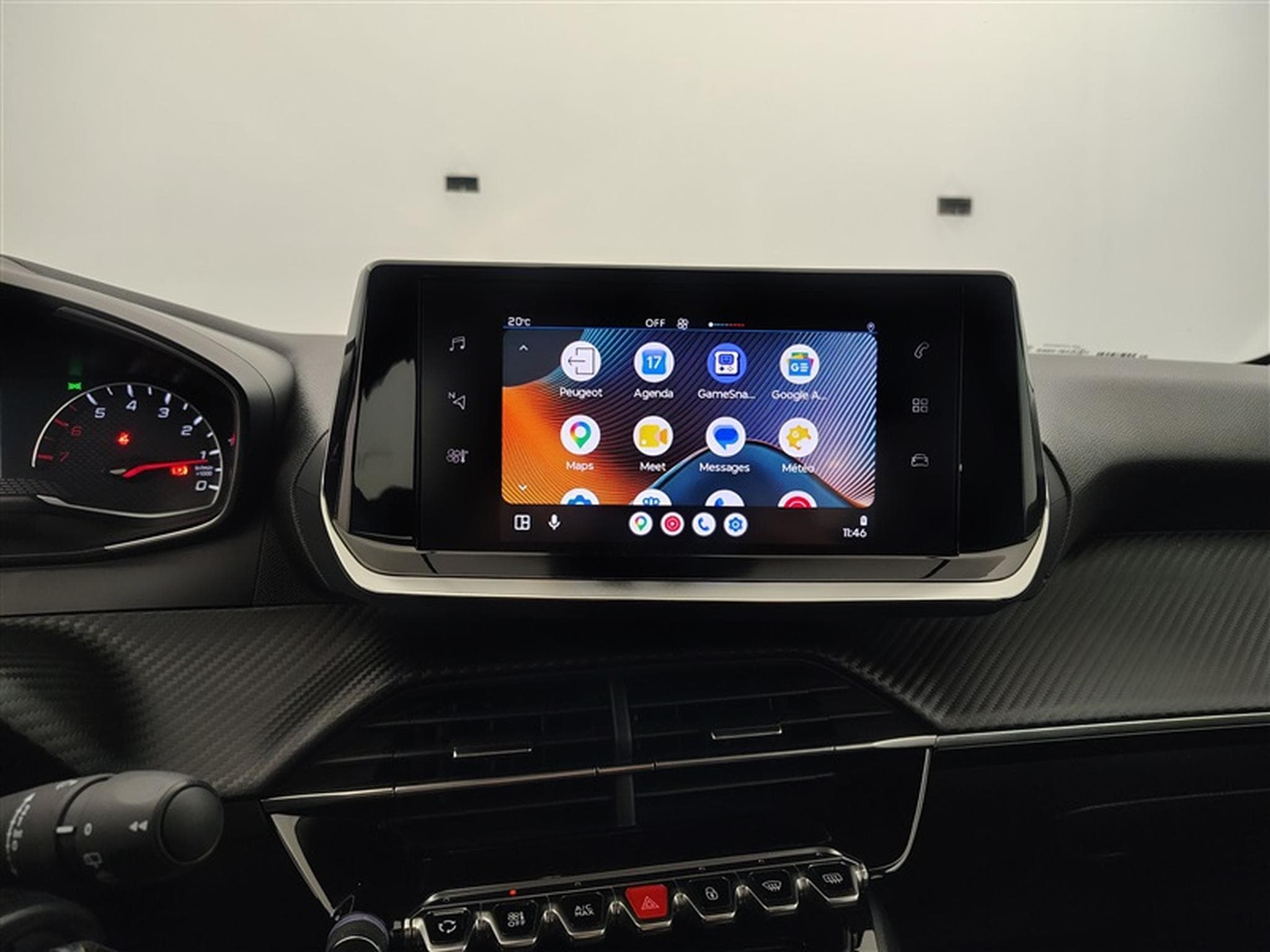 Peugeot 208 1.2i PureTech Active MIRRORLINK / PDC AR / JA 16" (2022) - Foto 19