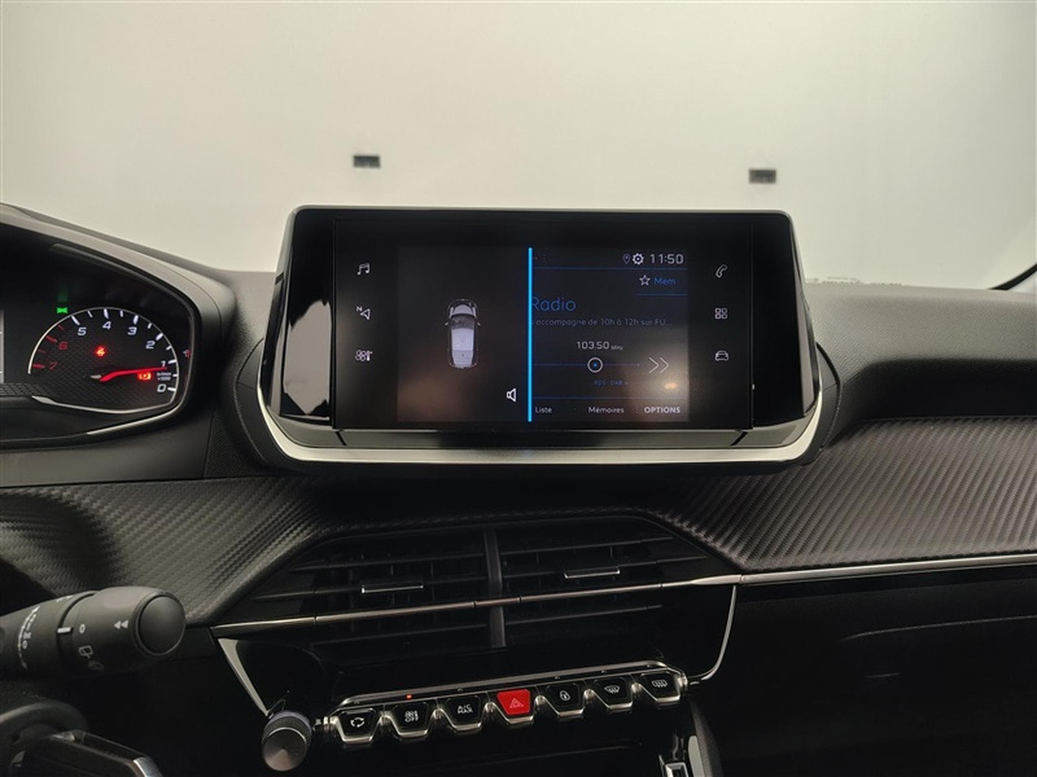 Peugeot 208 1.2i PureTech Active MIRRORLINK / PDC AR / JA 16" (2022) - Foto 17