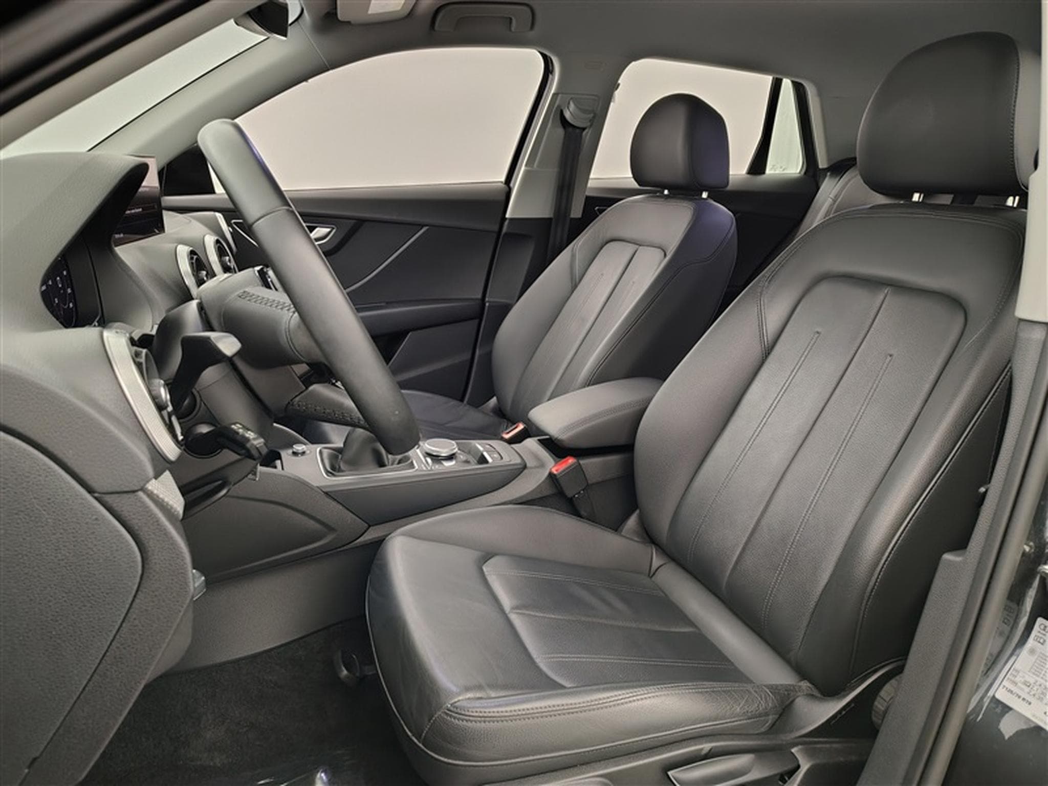 Audi Q2 30 TFSI Cuir / Navi Cockpit / Led / PDC av+ar (2022) - Photo 7