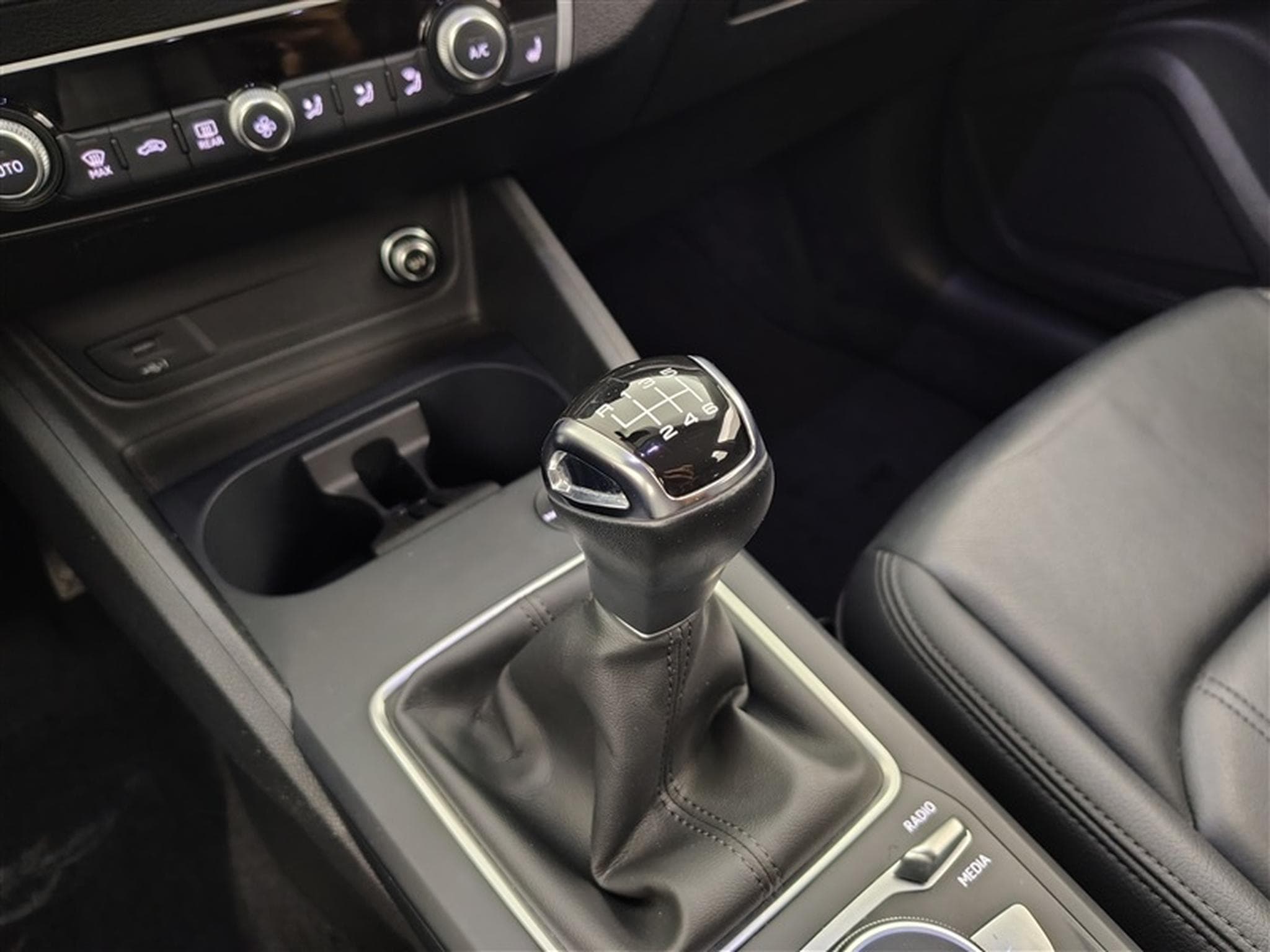 Audi Q2 30 TFSI Cuir / Navi Cockpit / Led / PDC av+ar (2022) - Photo 12
