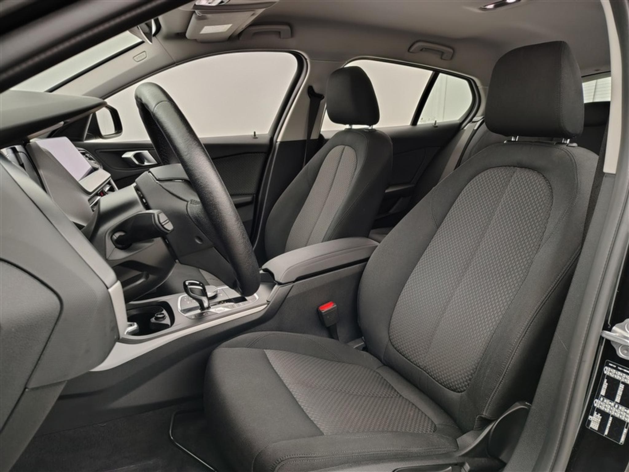 BMW 116 dA  Navi / Led / PDC av+ar (2022) - Foto 7
