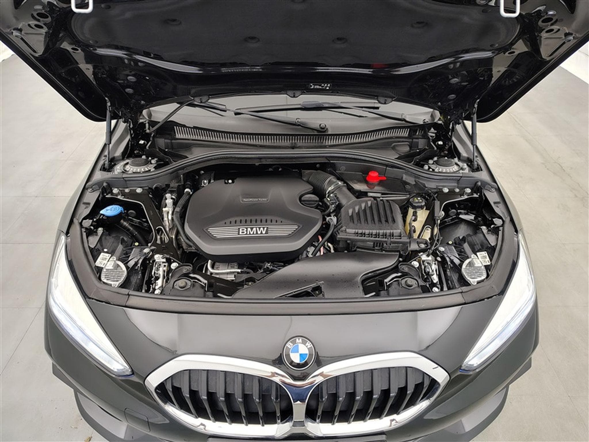 BMW 116 dA  Navi / Led / PDC av+ar (2022) - Foto 19