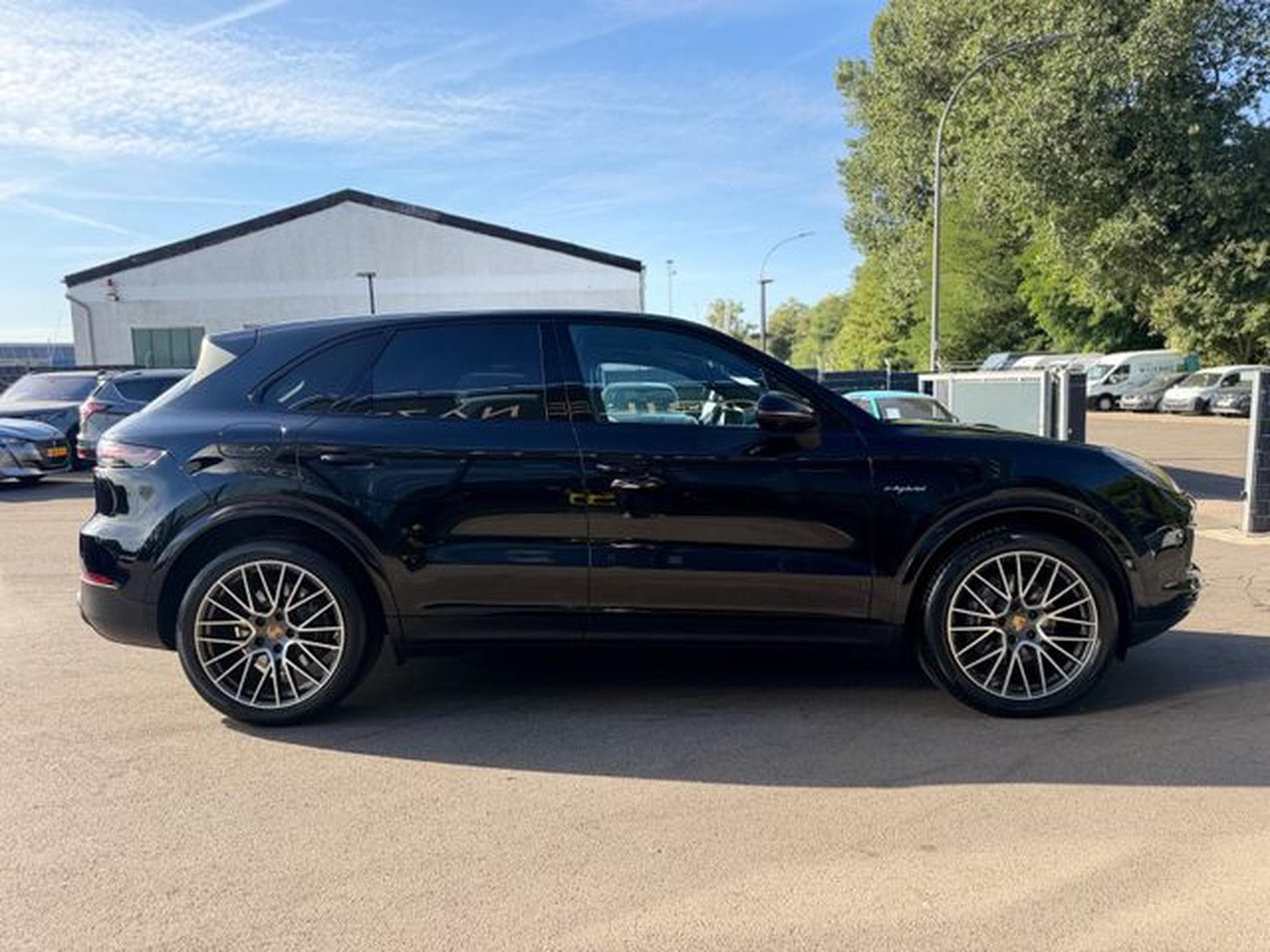Porsche Cayenne CAYENNE E-HYBRID*LUFT*CHRONO*SOFT-C*PASM*21.ZOLL (2021) - Photo 12