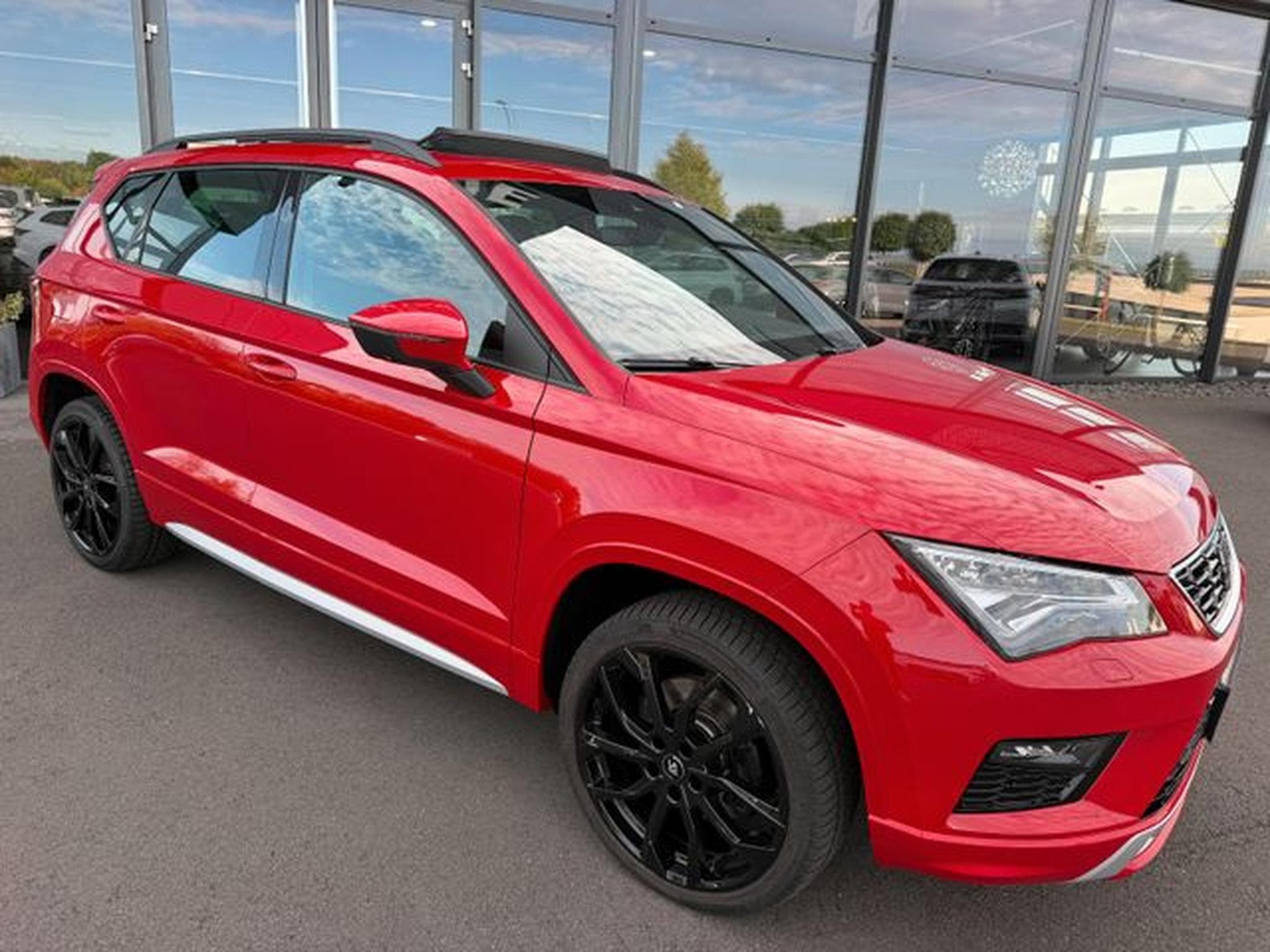 Seat Ateca Ateca 2,0TDi FR 4x4 Pano AHK 360° Navi Leder (2018) - Photo 4