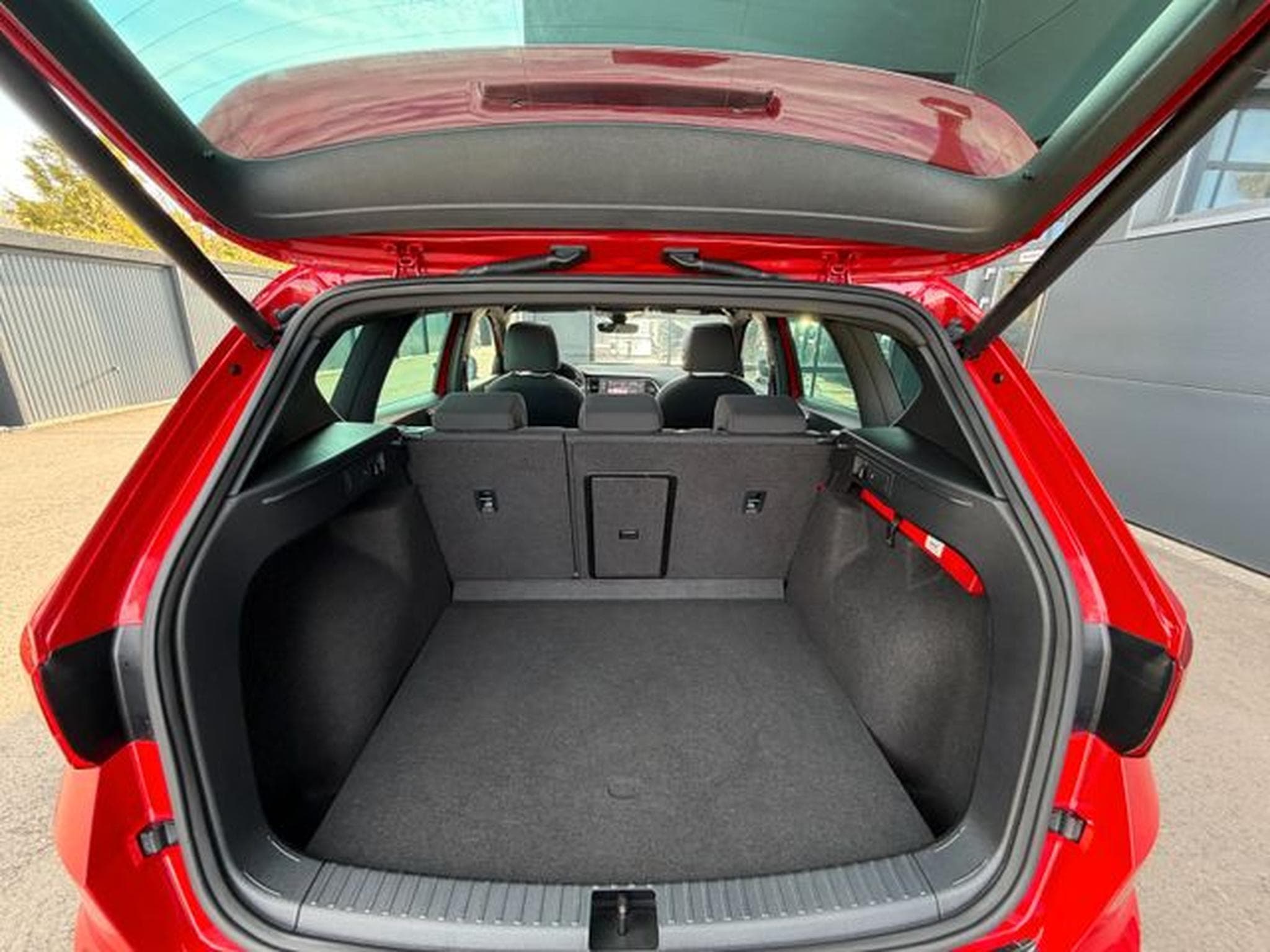 Seat Ateca Ateca 2,0TDi FR 4x4 Pano AHK 360° Navi Leder (2018) - Photo 13