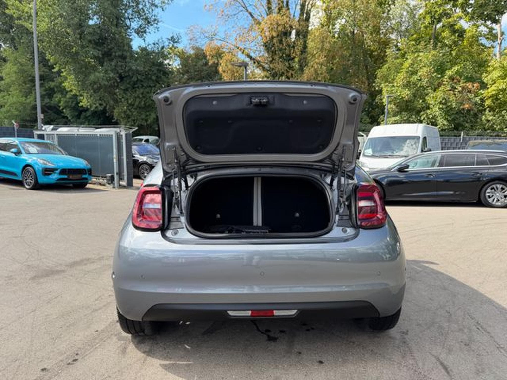 Fiat 500 500e  LA PRIMA BY BOCELLI*ACC*APPLE CAR*JBL* (2023) - Photo 10