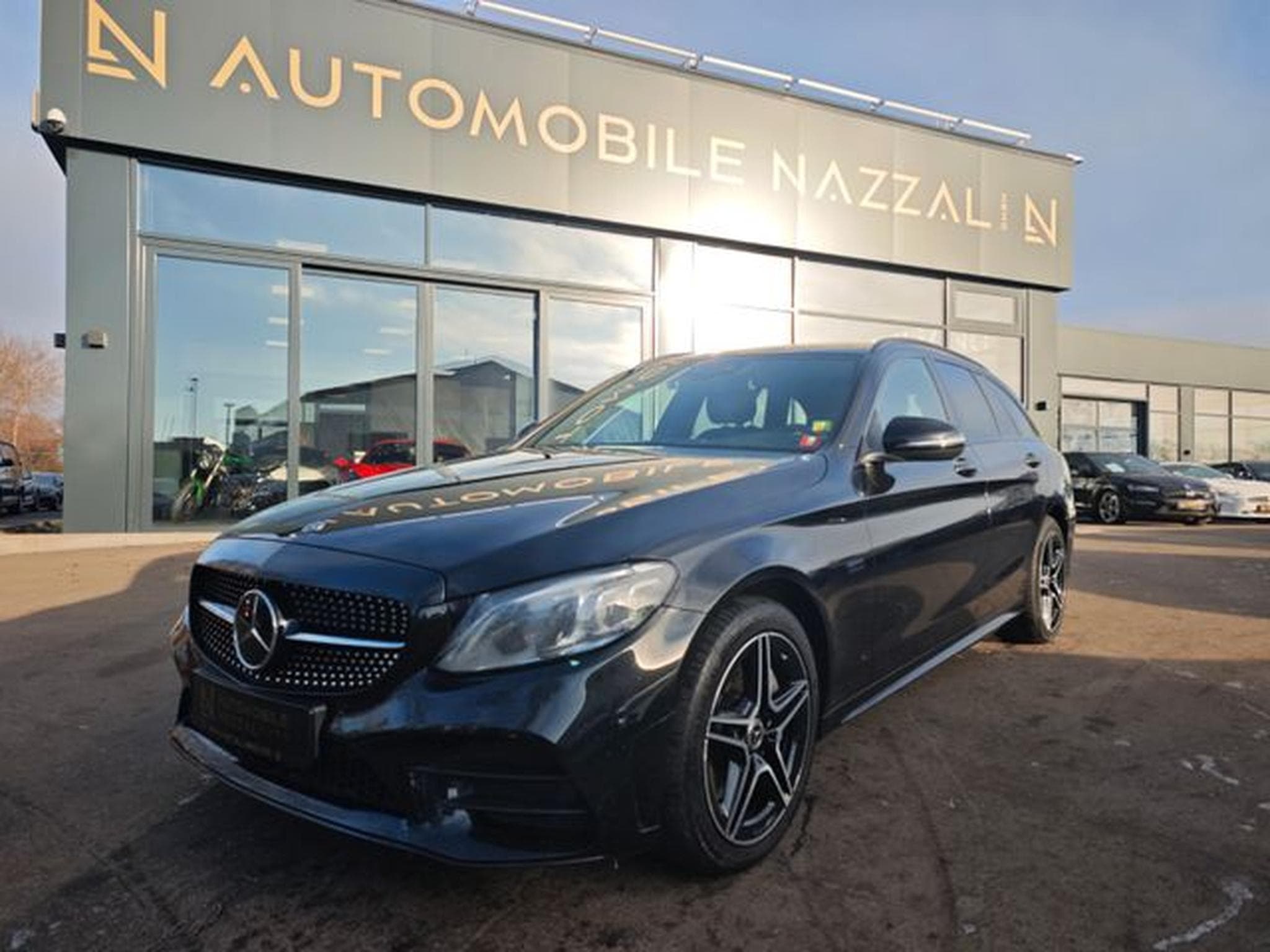 Mercedes C 300 C300e PLUG-IN-HYBRID*AMG-LINE*NIGHT*LED*2.HAND* (2020) - Photo 1
