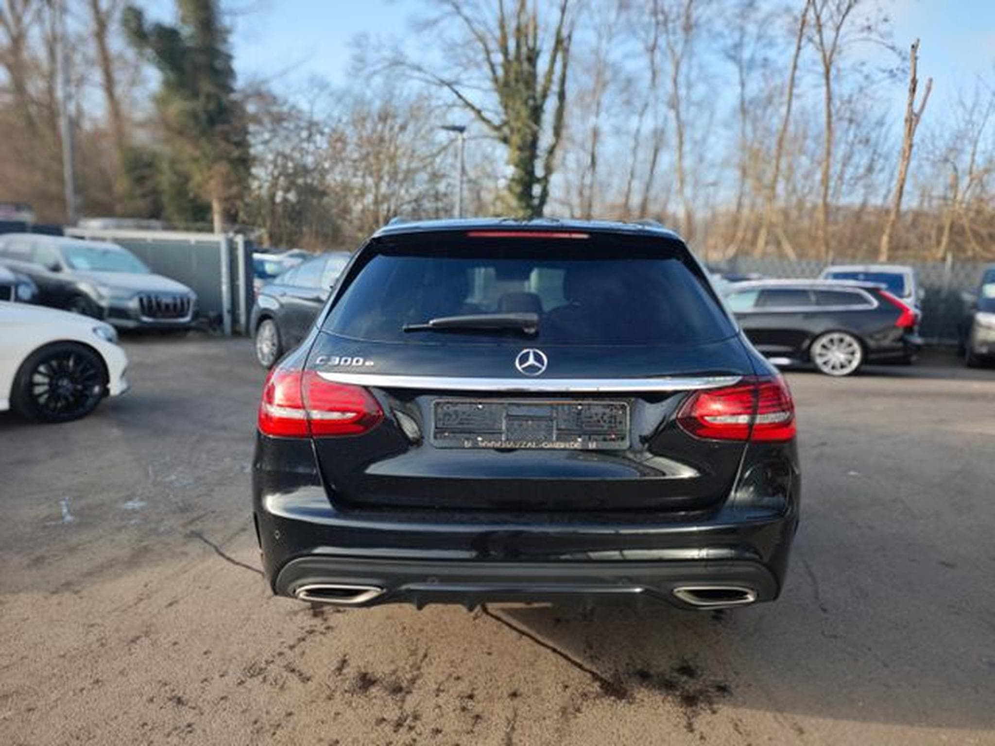Mercedes C 300 C300e PLUG-IN-HYBRID*AMG-LINE*NIGHT*LED*2.HAND* (2020) - Photo 7