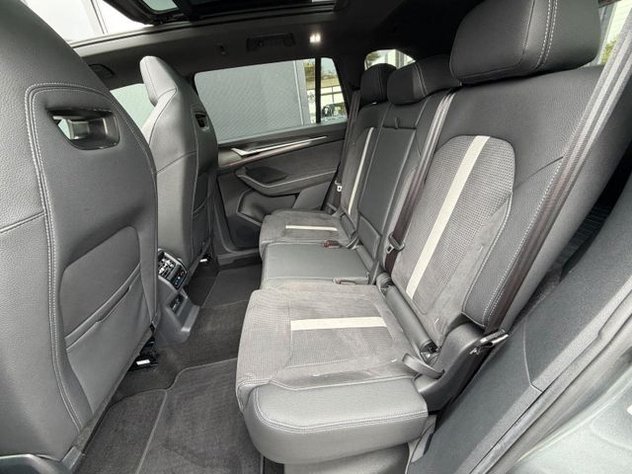 Skoda Kodiaq Kodiaq 2.0TDI 4x4 Sportline Pano Canton AHK HUD (2025) - Photo 13