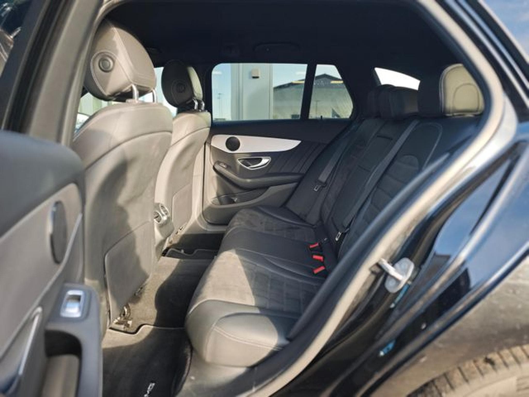 Mercedes C 300 C300e PLUG-IN-HYBRID*AMG-LINE*NIGHT*LED*2.HAND* (2020) - Photo 15