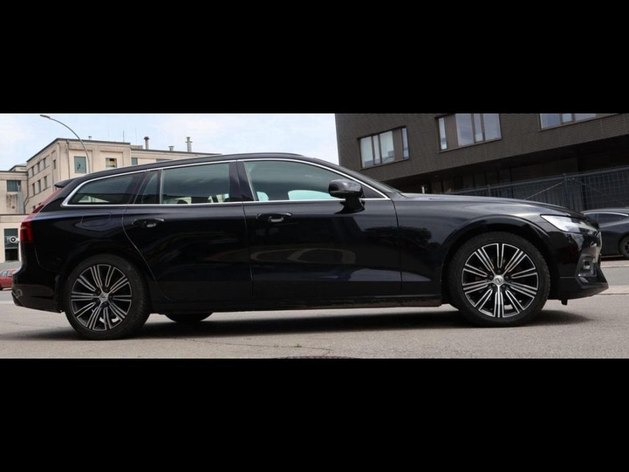 Volvo V60 (2020) - Photo 1