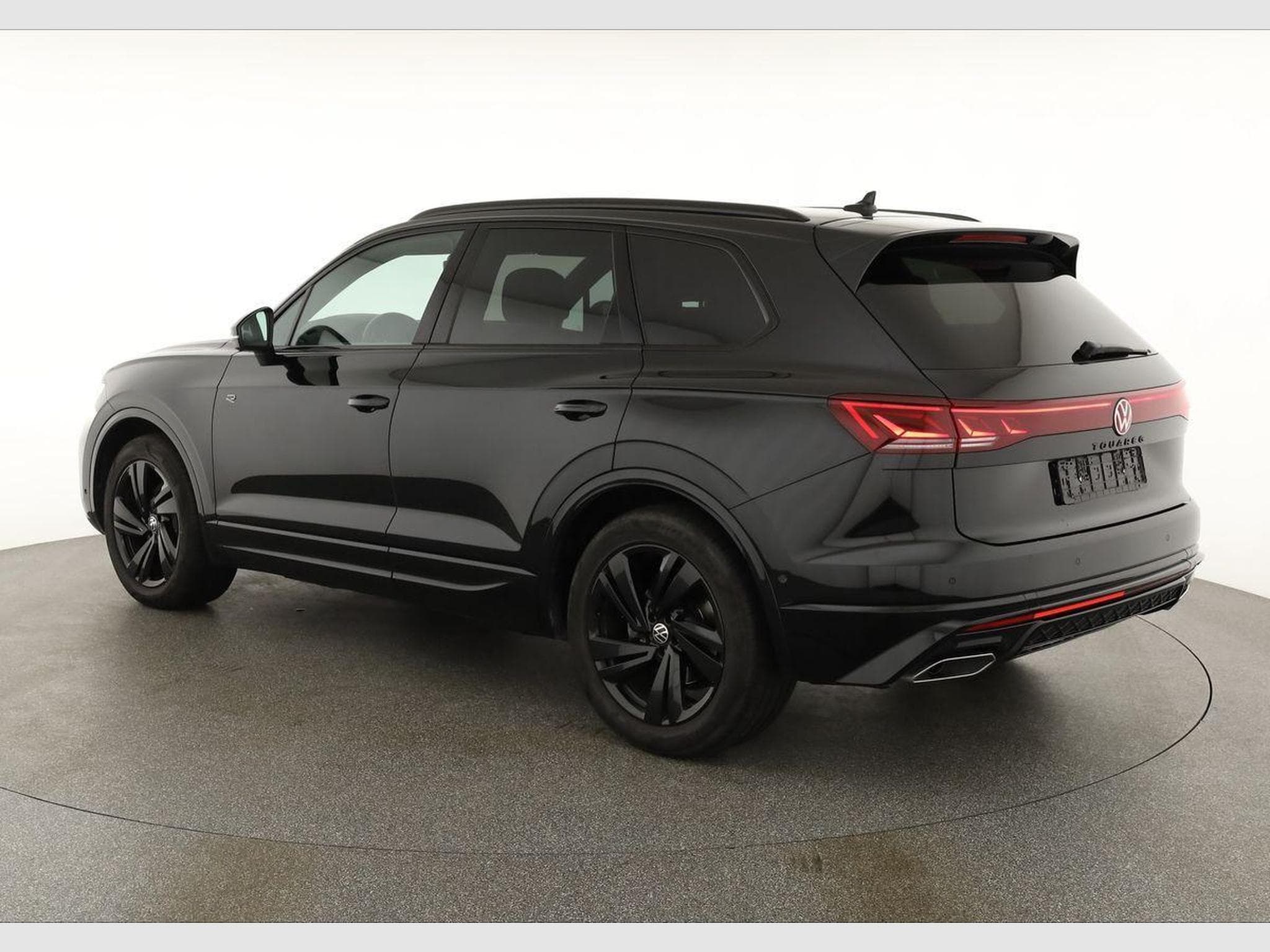 VW Touareg 3.0 TDI 210 kW 4Motion R-Line (2024) - Photo 3