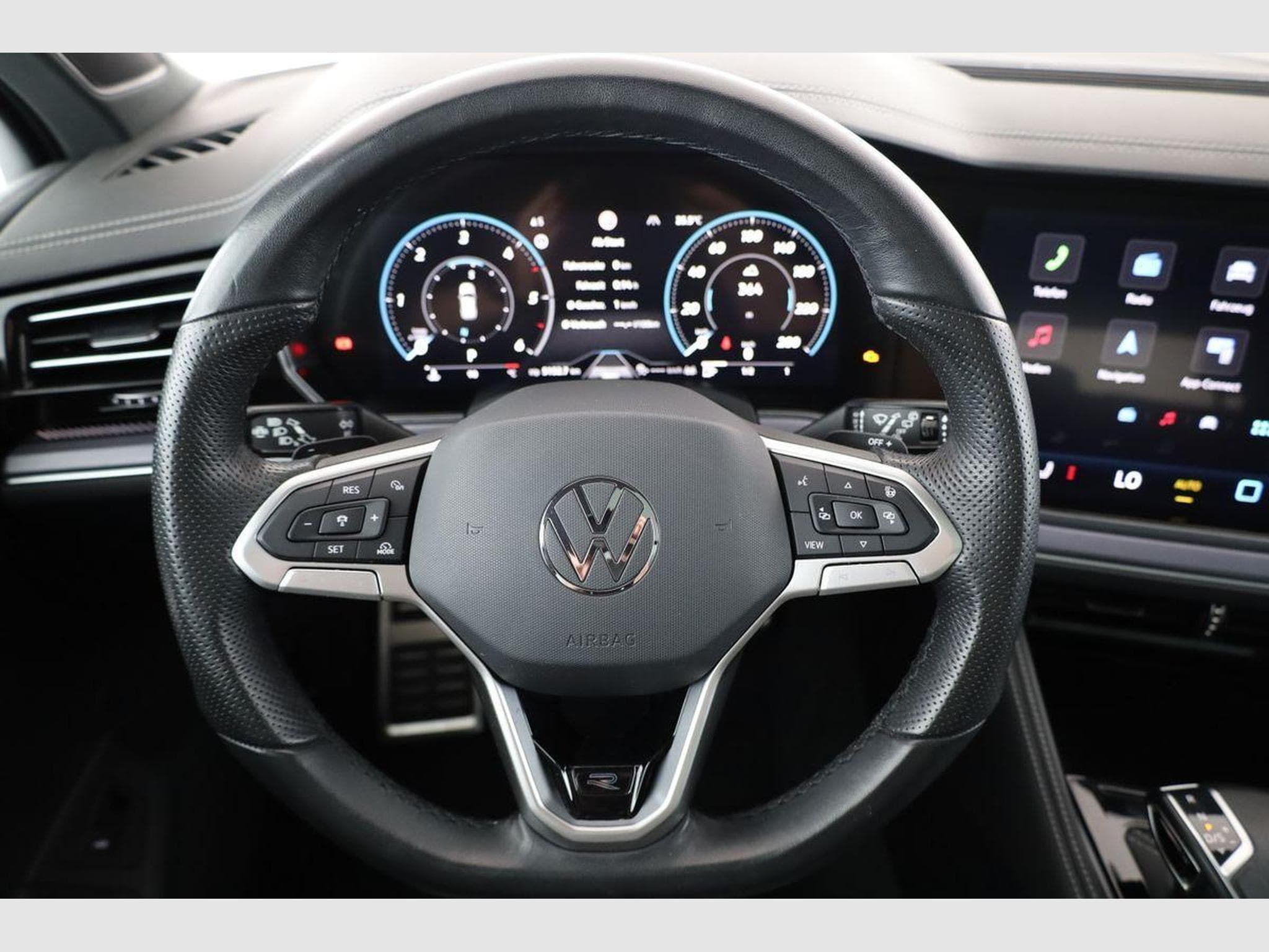 VW Touareg 3.0 TDI 210 kW 4Motion R-Line (2024) - Photo 5